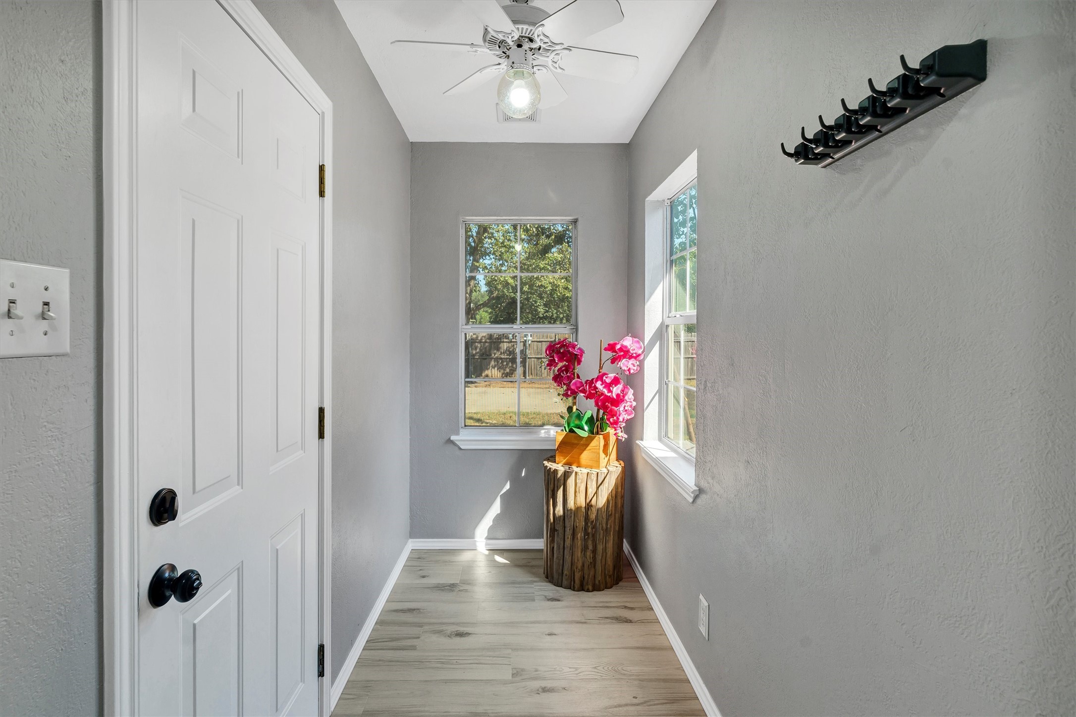 1941 Lariat Lane Burleson TX 76028