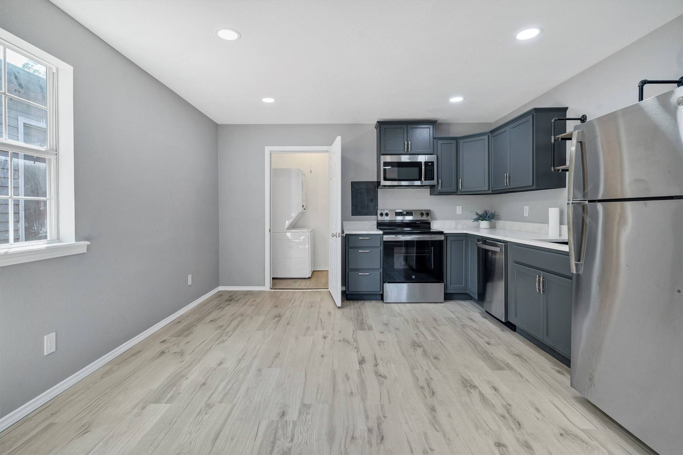 1941 Lariat Lane Burleson TX 76028