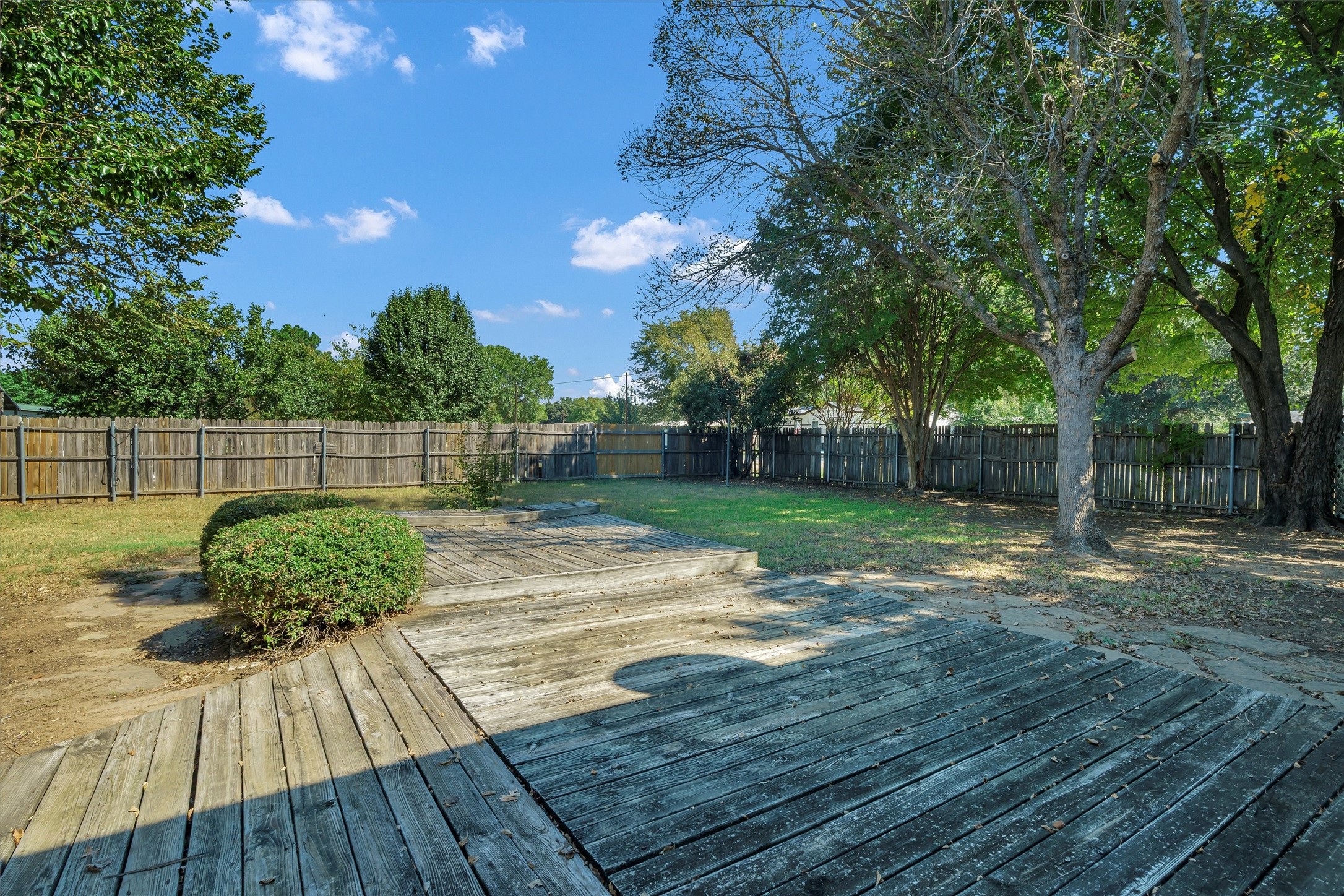 1941 Lariat Lane Burleson TX 76028