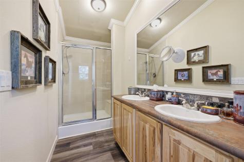 140 E Bankhead Highway Mineral Wells TX 76067