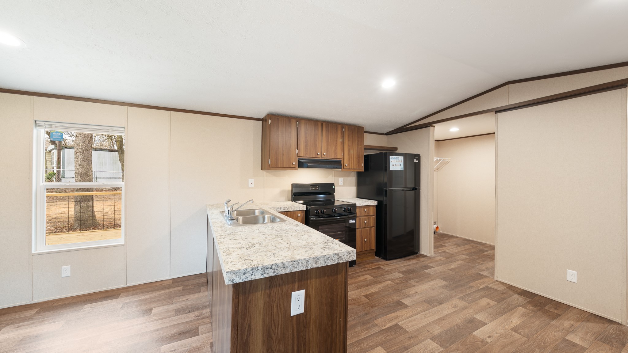 721 Queens Drive Tool TX 75143
