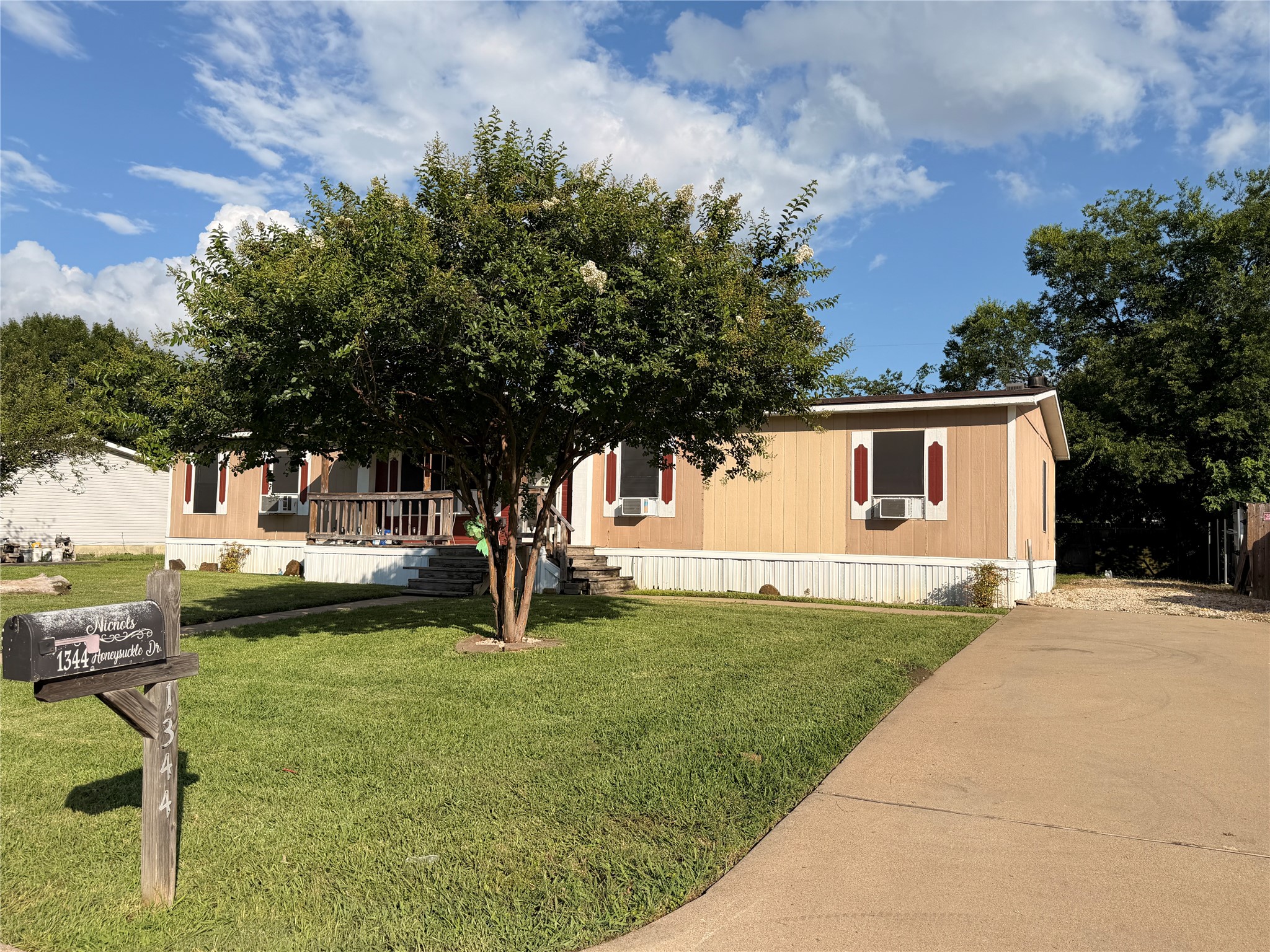 1344 Honeysuckle Drive Mansfield TX 76063