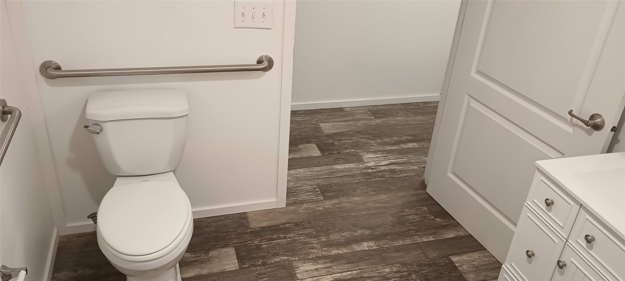 6102 S Lakeside Hills Court Granbury TX 76048
