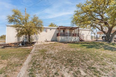 124 Lohn Street Brady TX 76825