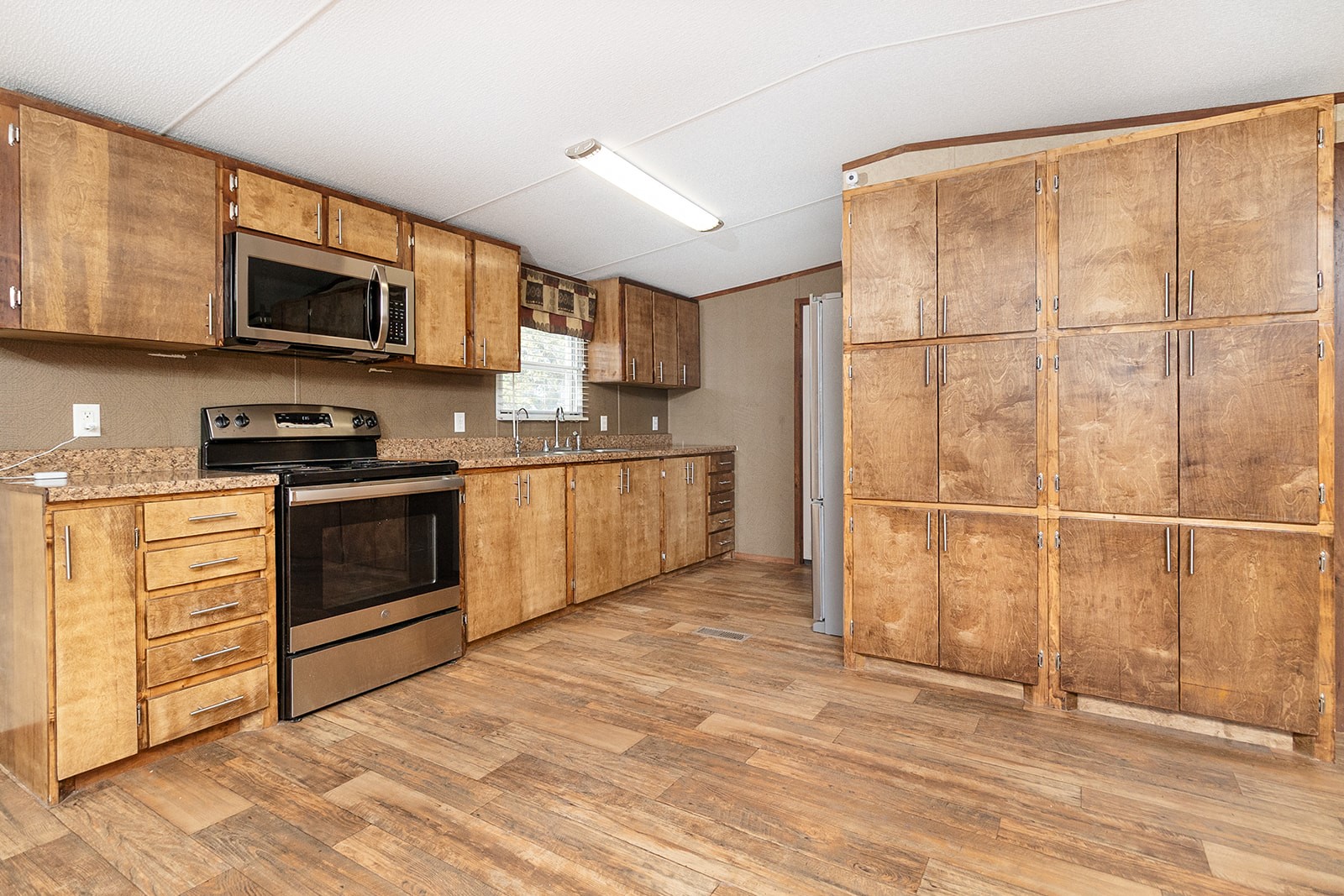 124 Lohn Street Brady TX 76825