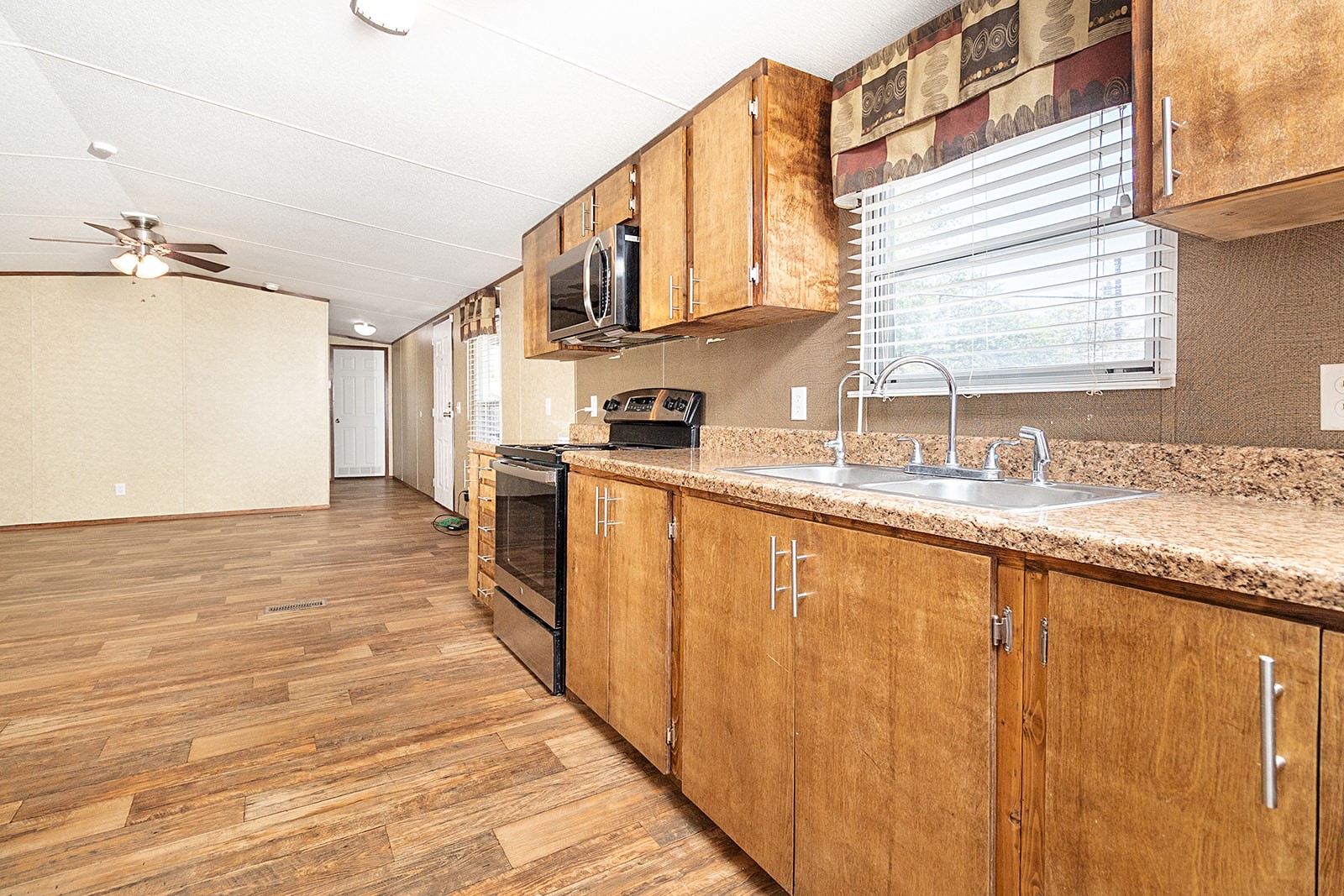 124 Lohn Street Brady TX 76825