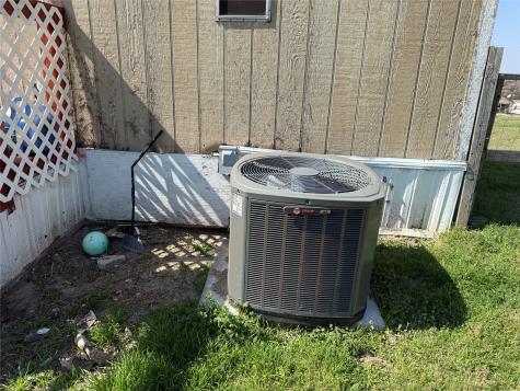 167 Blue Sky Lane Springtown TX 76082
