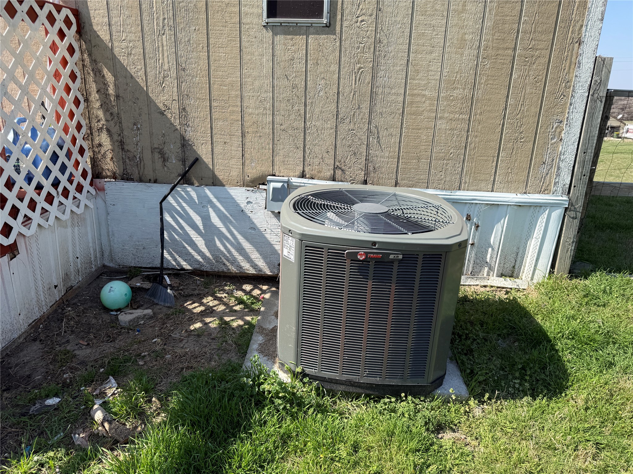 167 Blue Sky Lane Springtown TX 76082