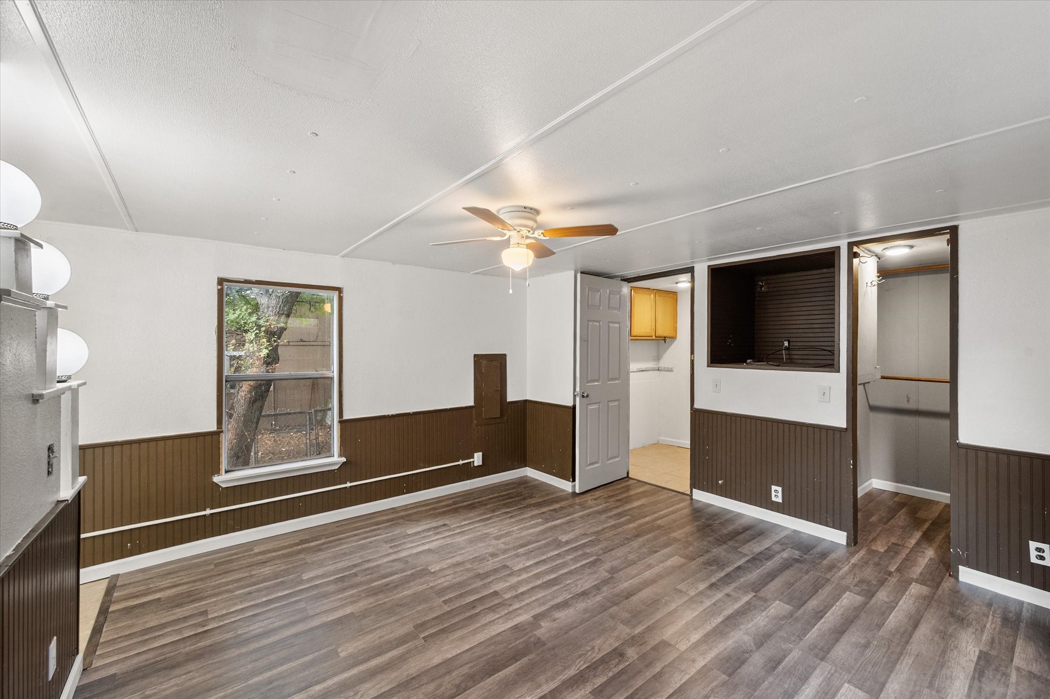 1509 E Apache Trail Granbury TX 76048