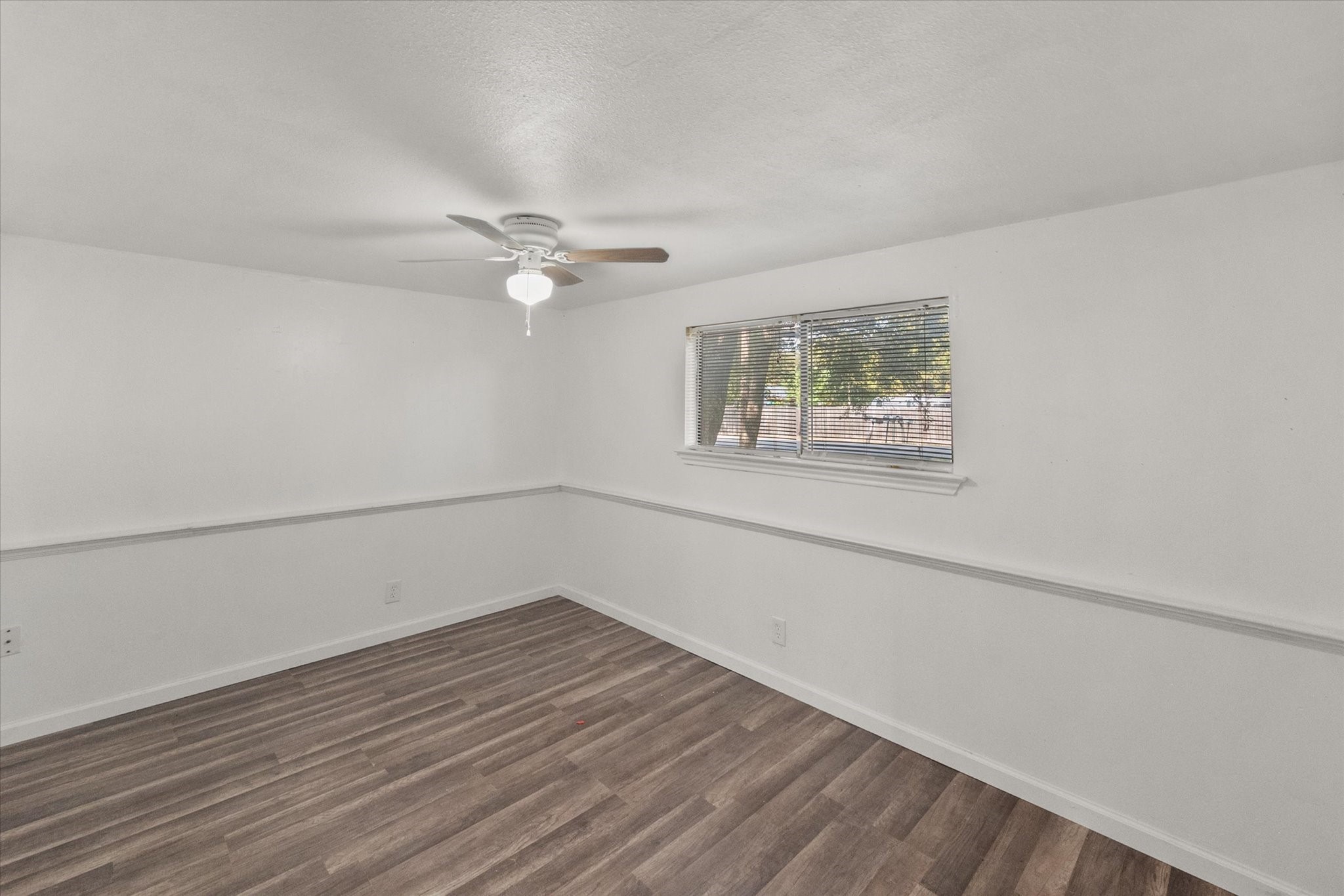1509 E Apache Trail Granbury TX 76048