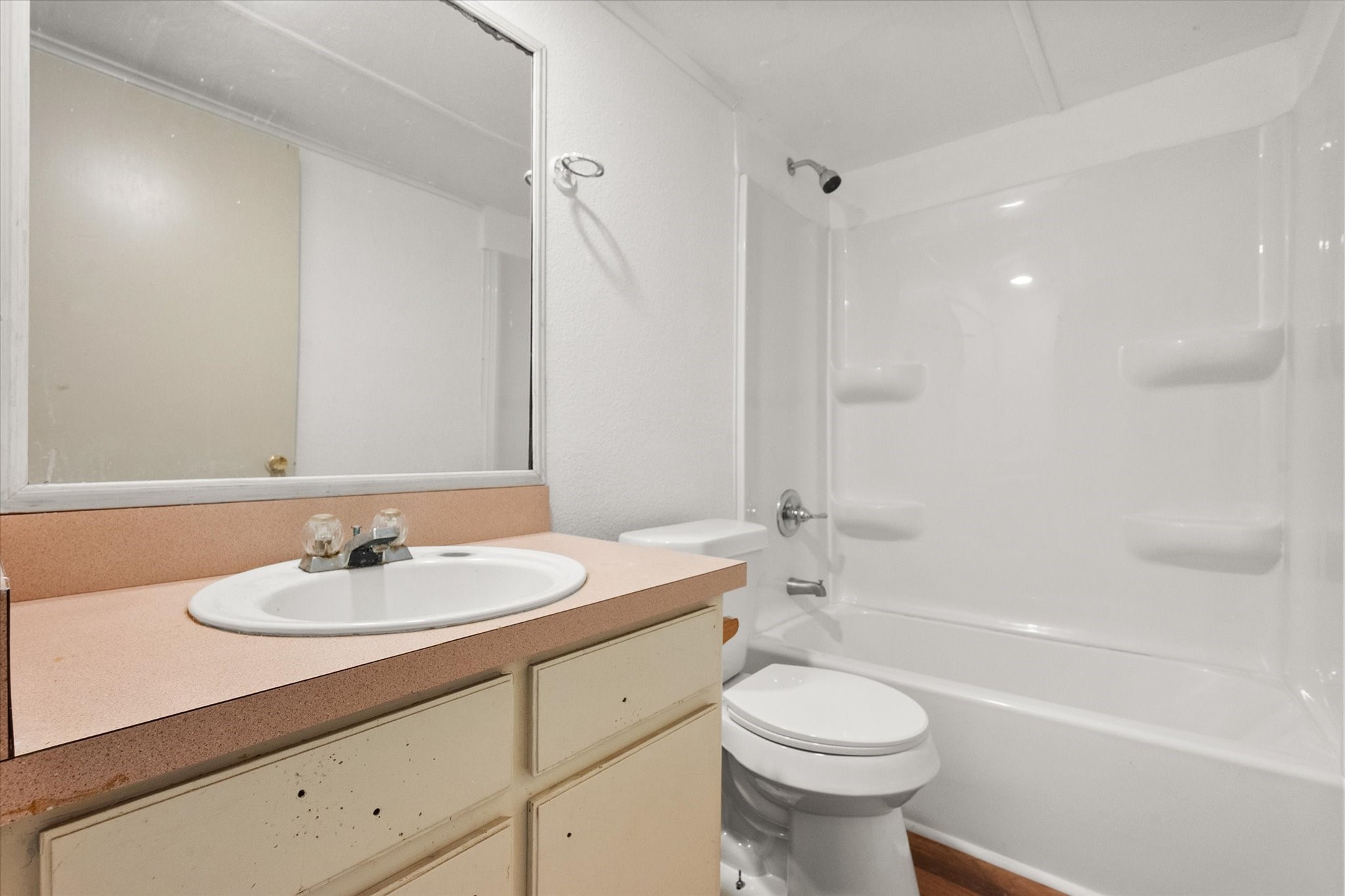 1509 E Apache Trail Granbury TX 76048