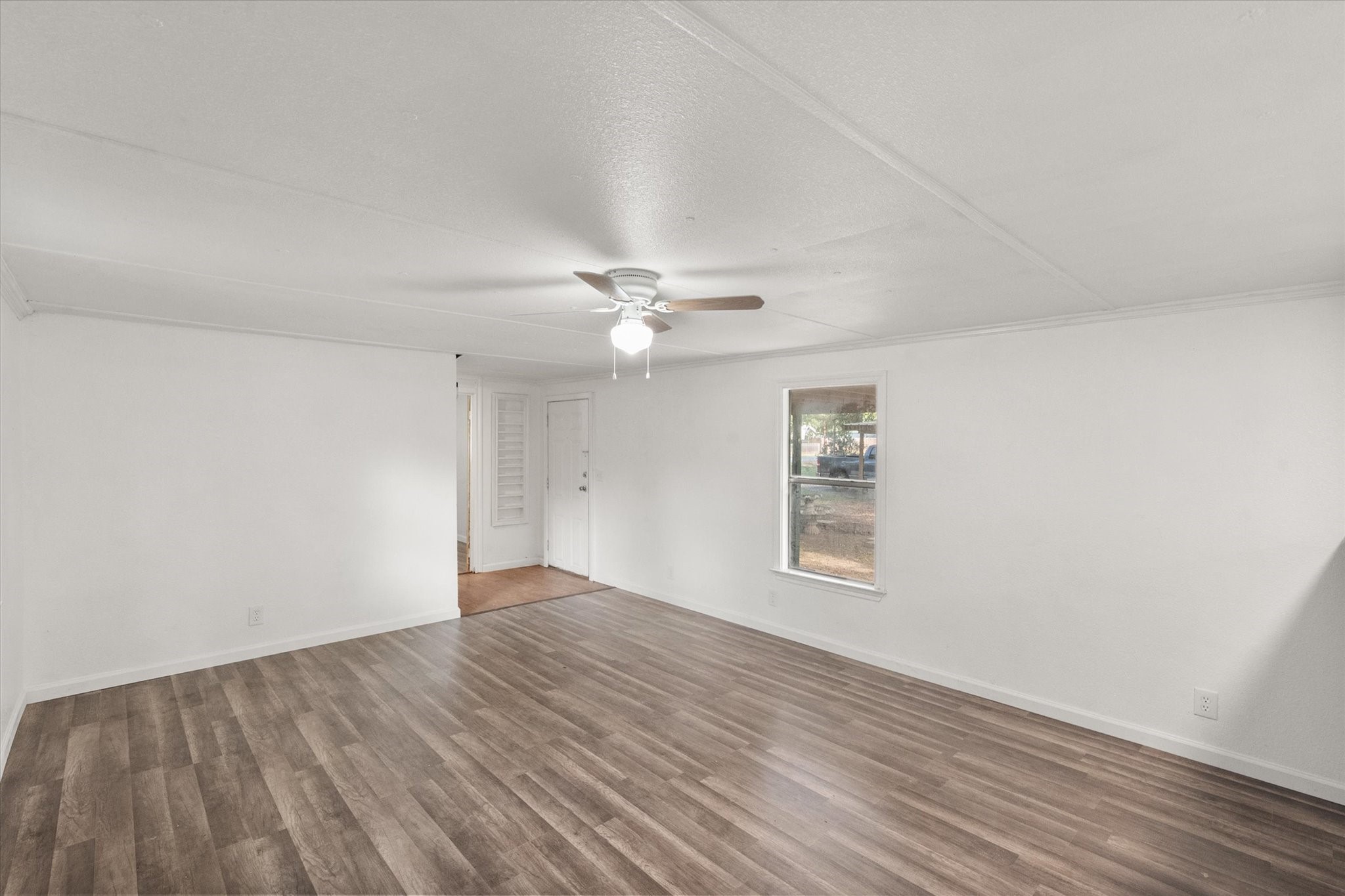 1509 E Apache Trail Granbury TX 76048
