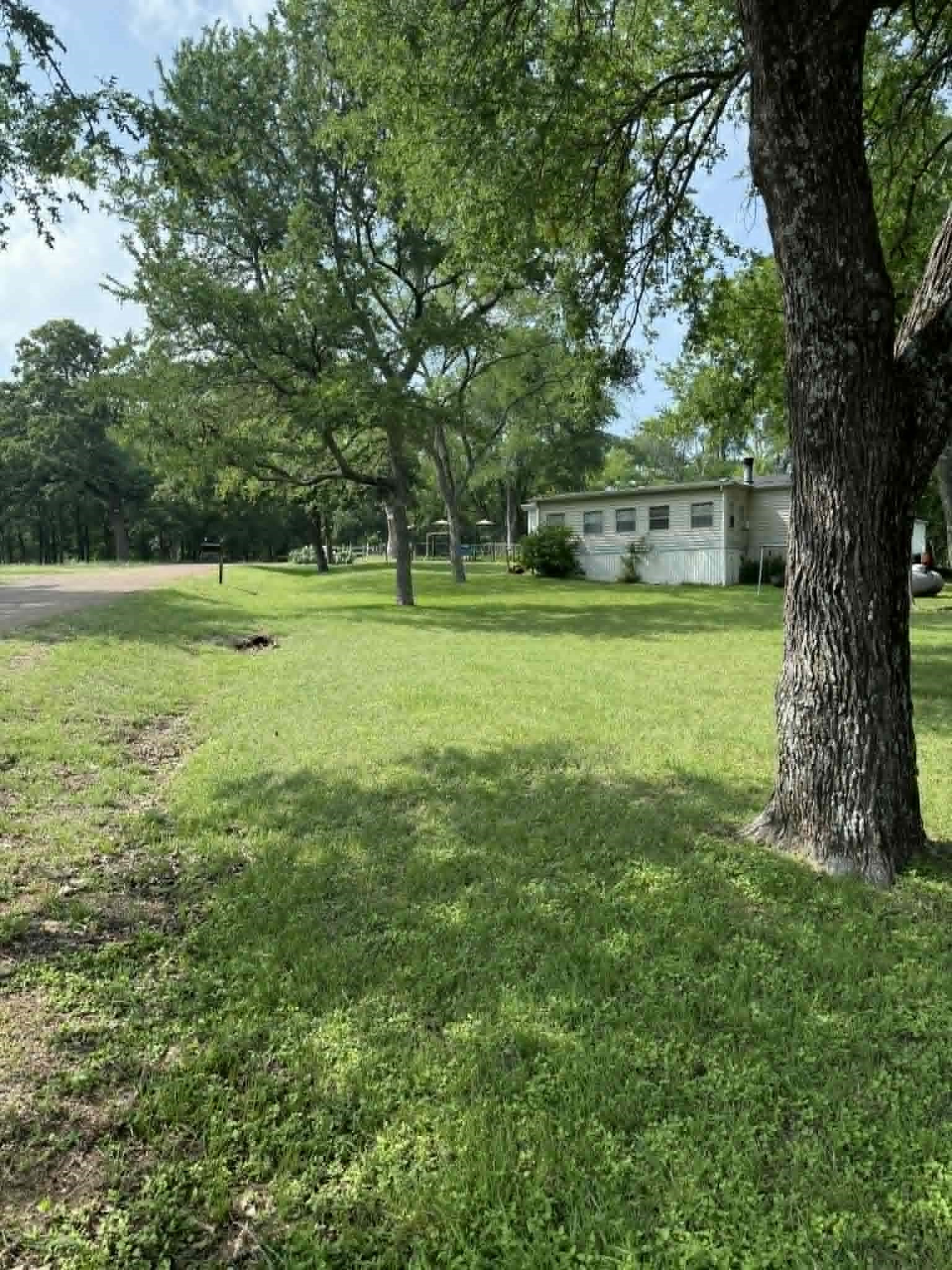 220 Hollyglen Street Gun Barrel City TX 75156