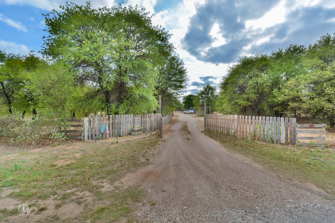 11161 County Road 359 Hawley TX 79525