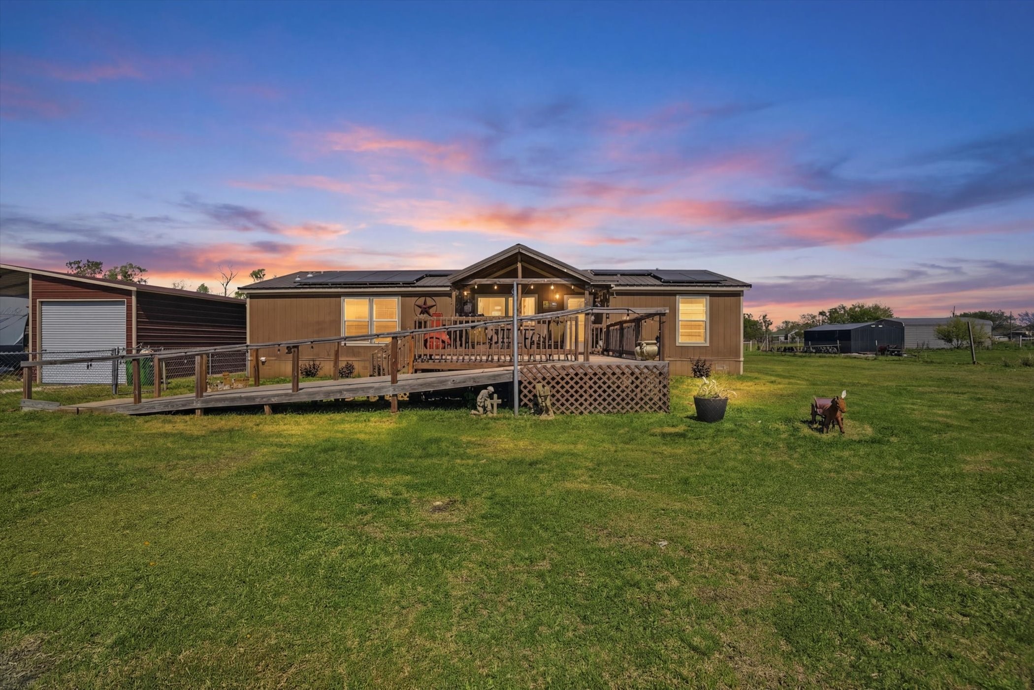 716 Lathem Boulevard Venus TX 76084