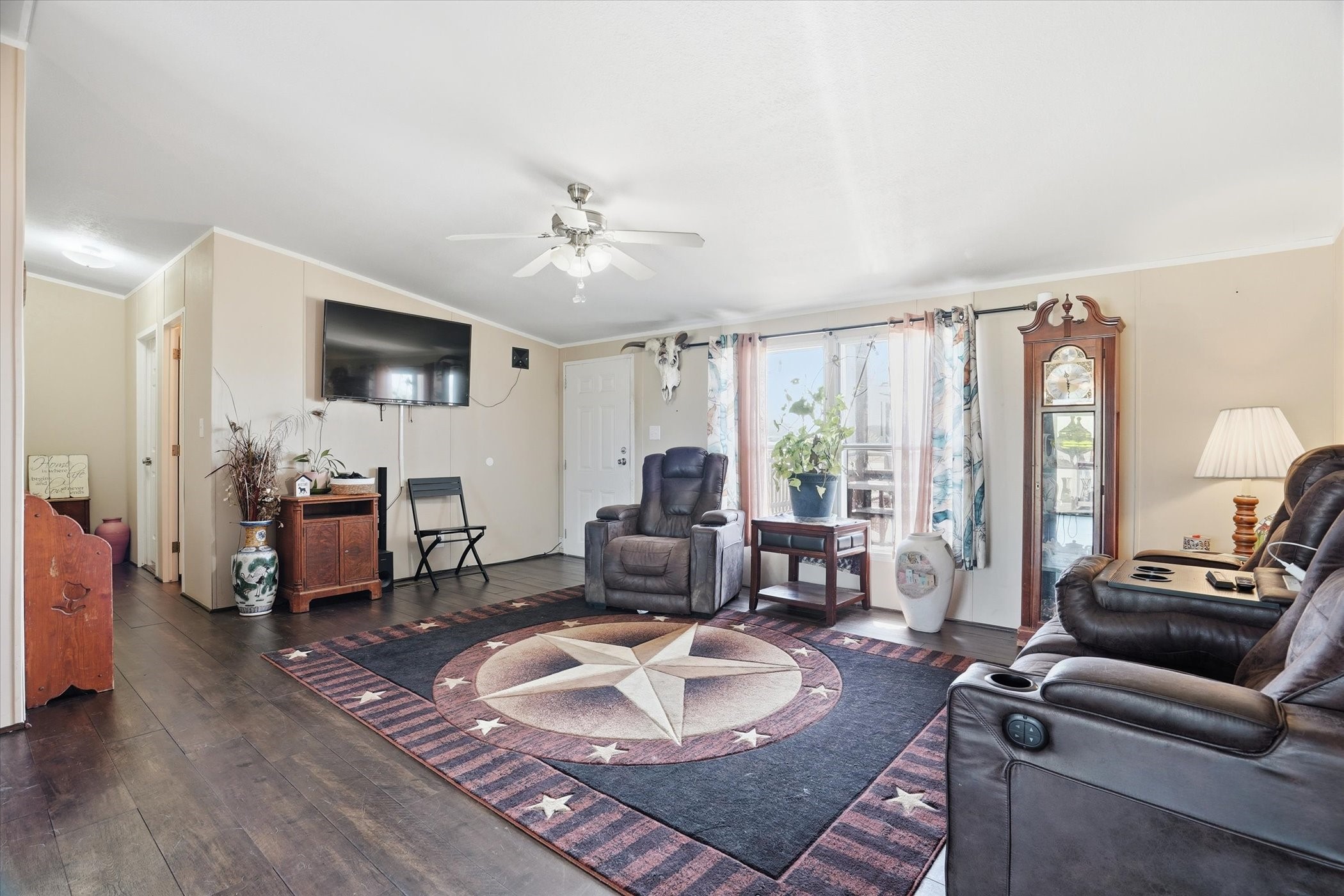 716 Lathem Boulevard Venus TX 76084