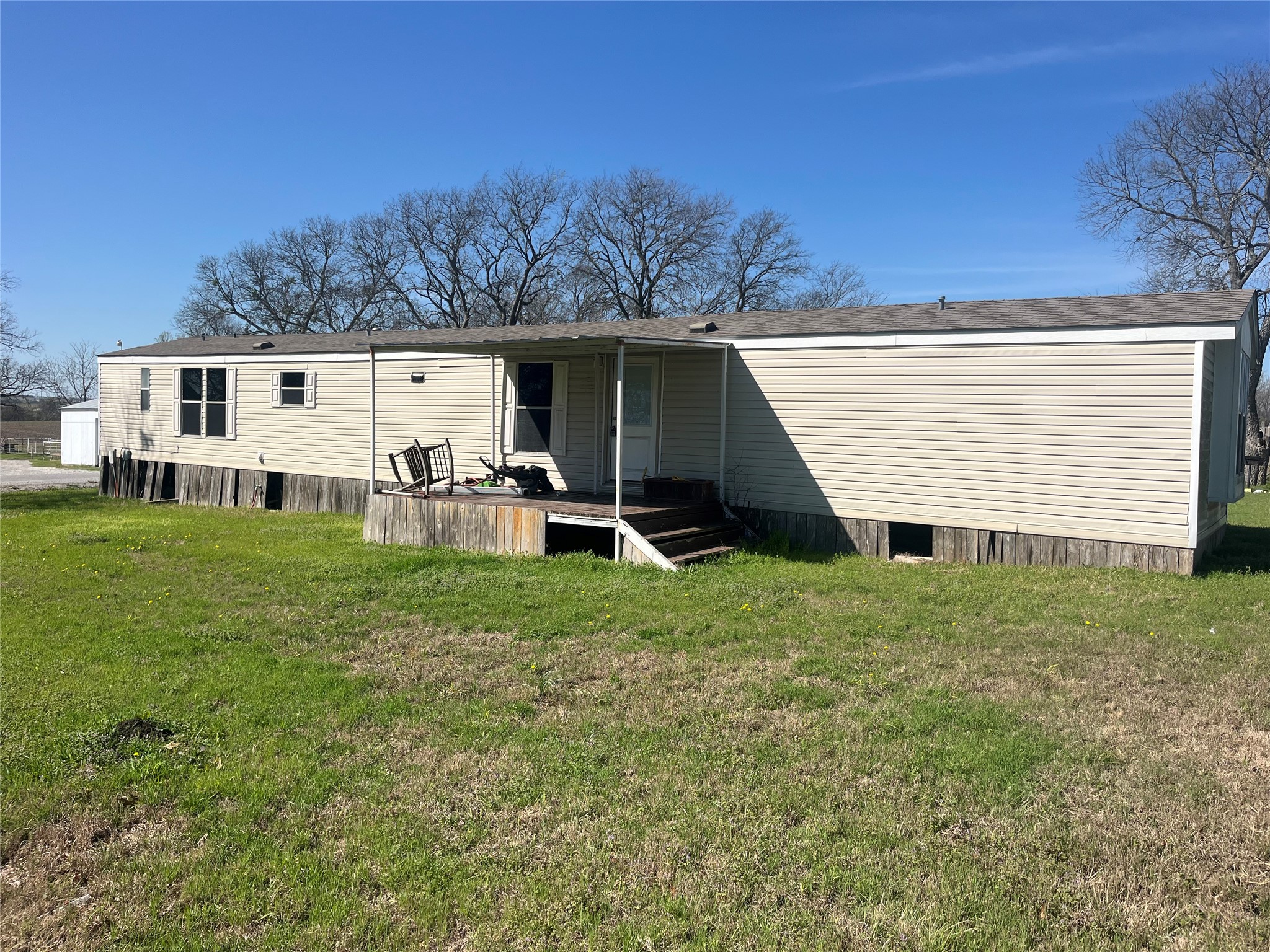 217 S Robinson Street Myra TX 76253