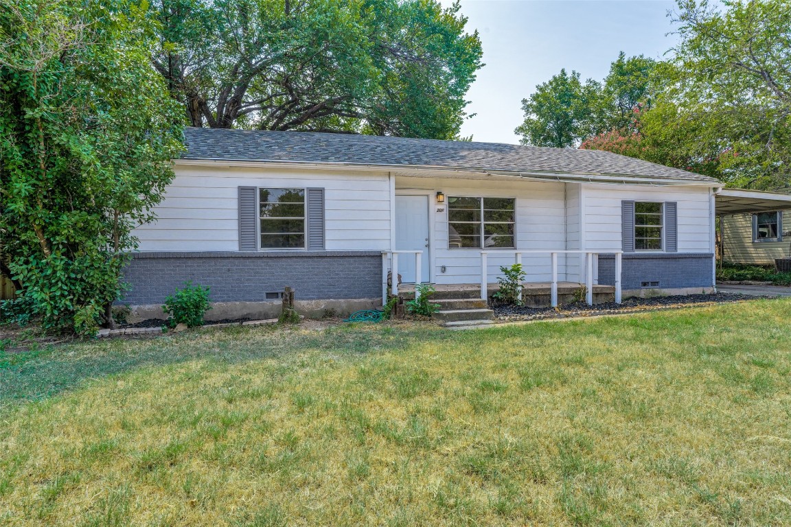 206 W 12th Street Irving TX 75060
