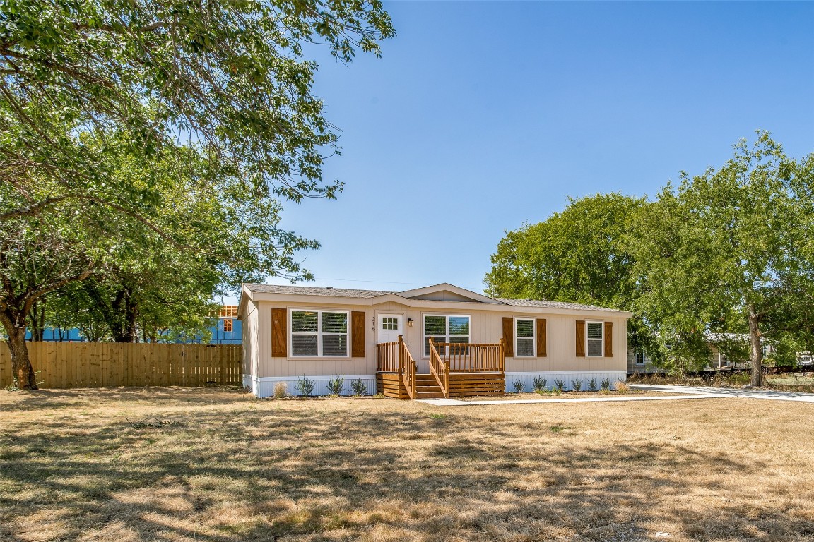 216 Crest Haven Street Red Oak TX 75154
