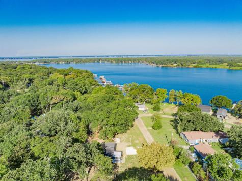 106 Creekwood Drive Mabank TX 75156