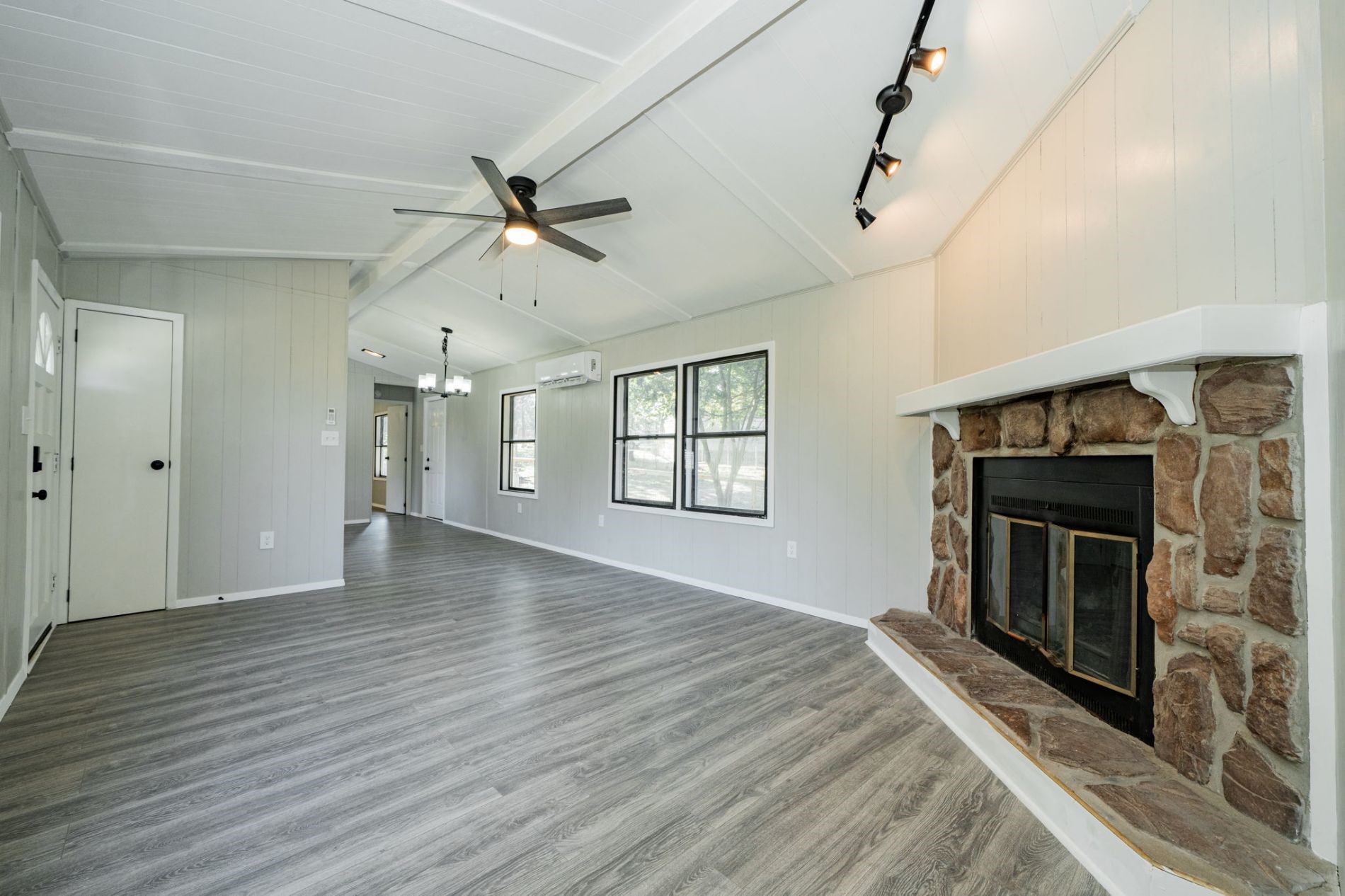 106 Creekwood Drive Mabank TX 75156