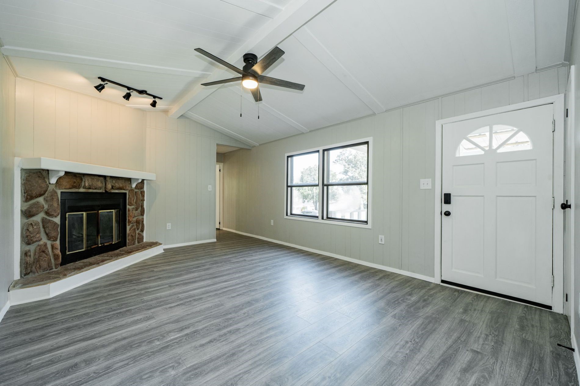106 Creekwood Drive Mabank TX 75156