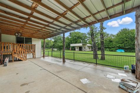525 Surrey Lane Burleson TX 76028