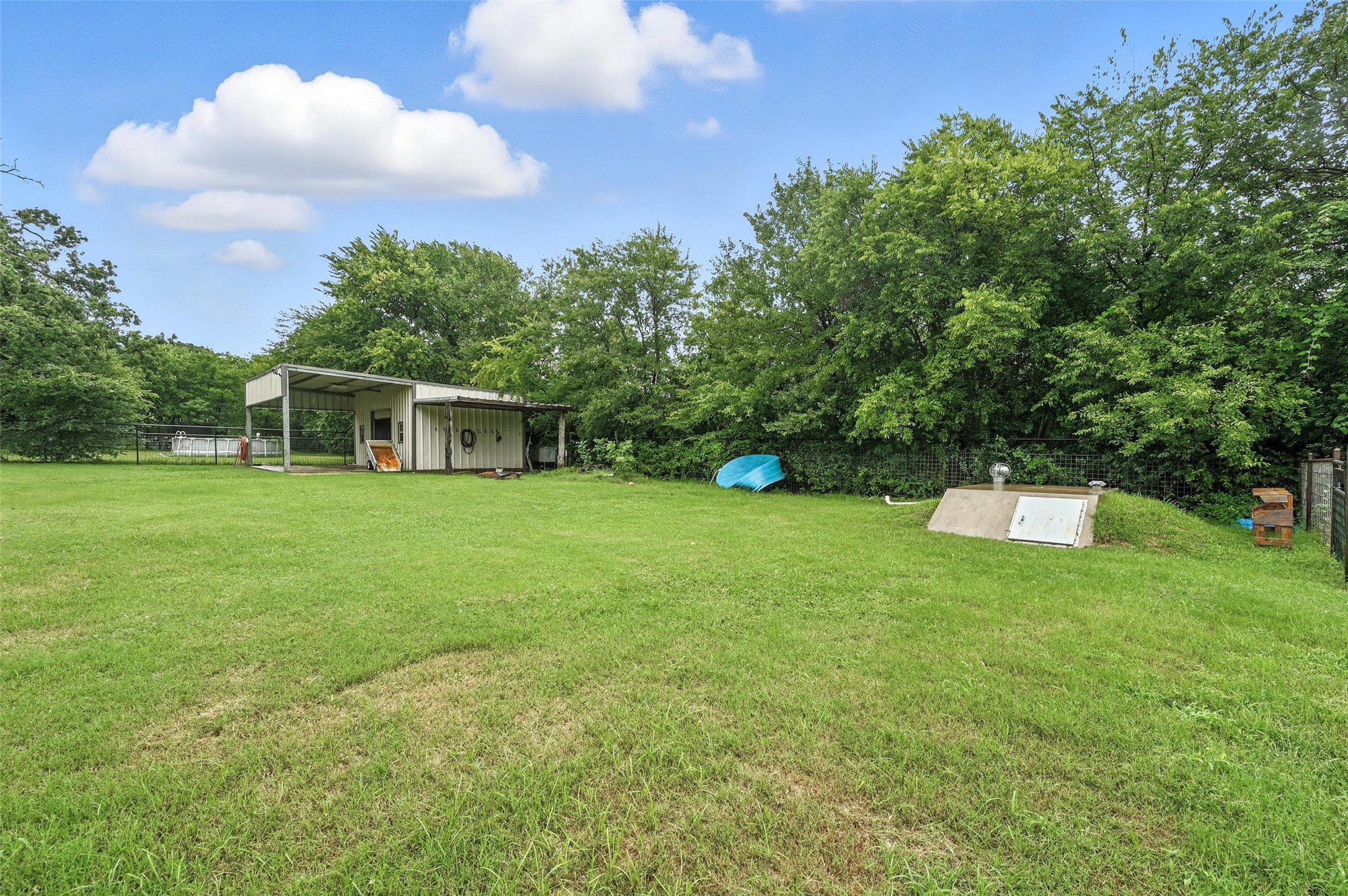 525 Surrey Lane Burleson TX 76028