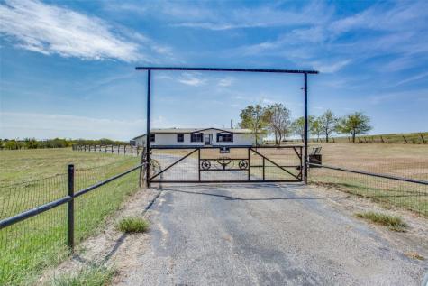 430 County Road 4522 Decatur TX 76234
