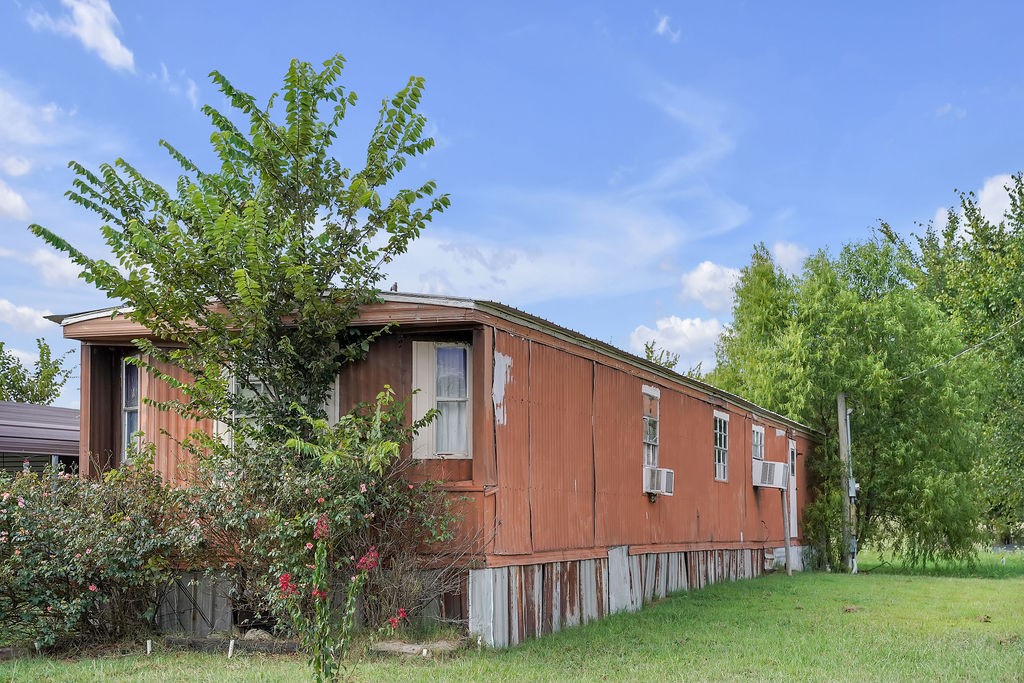 2675 County Road 1165 Brashear TX 75420
