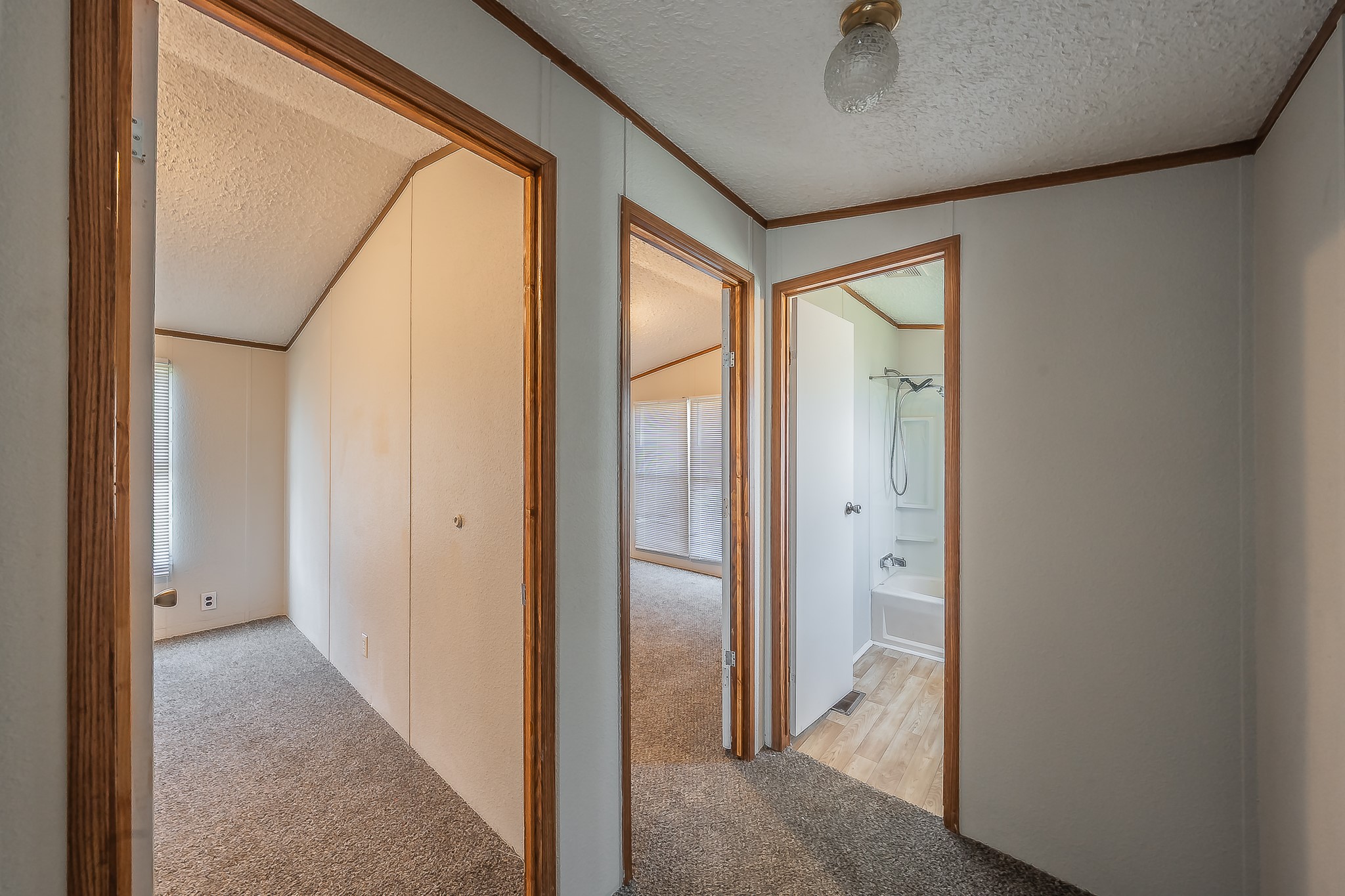 912 Skylark Drive Granbury TX 76049