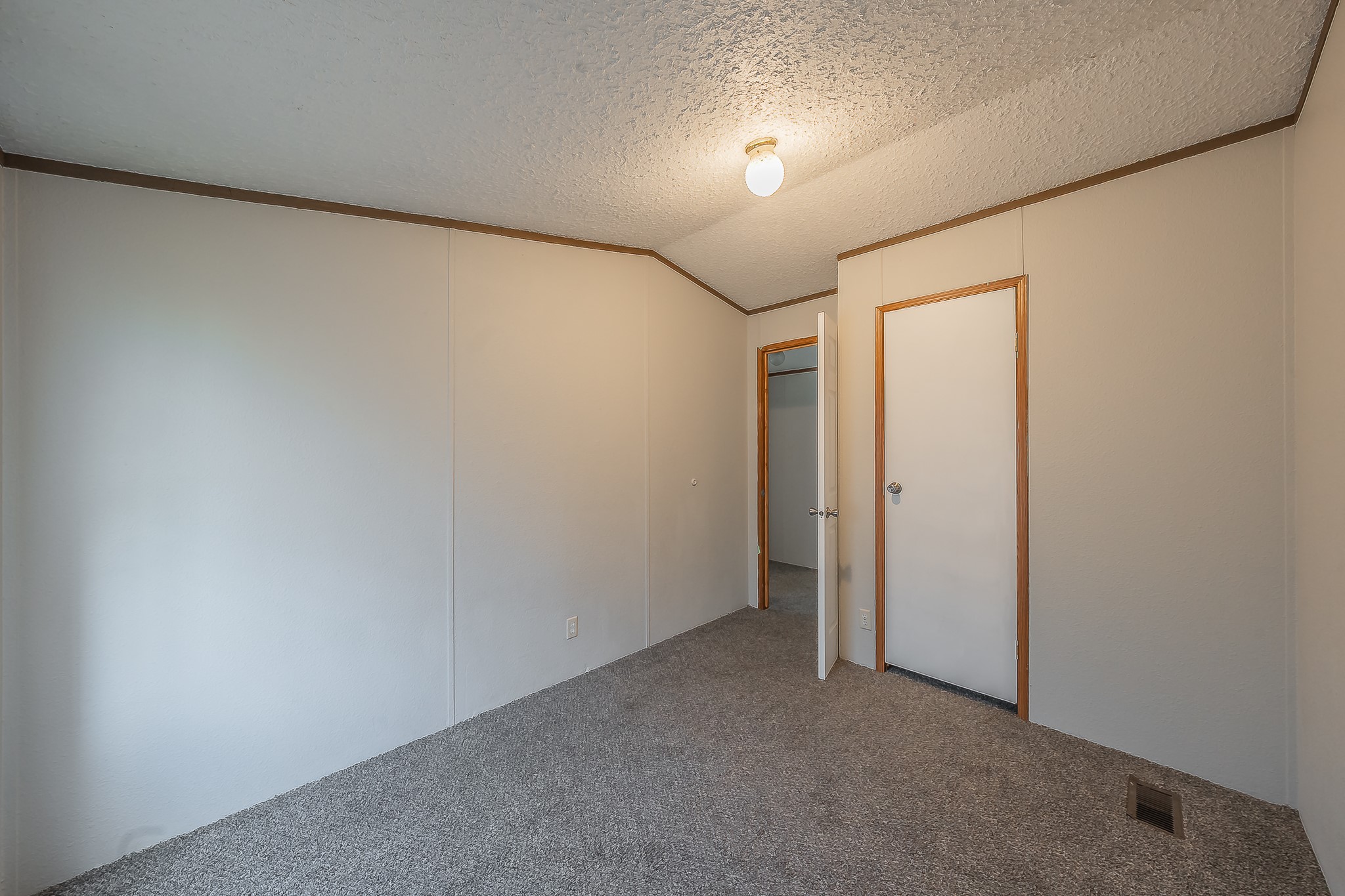 912 Skylark Drive Granbury TX 76049