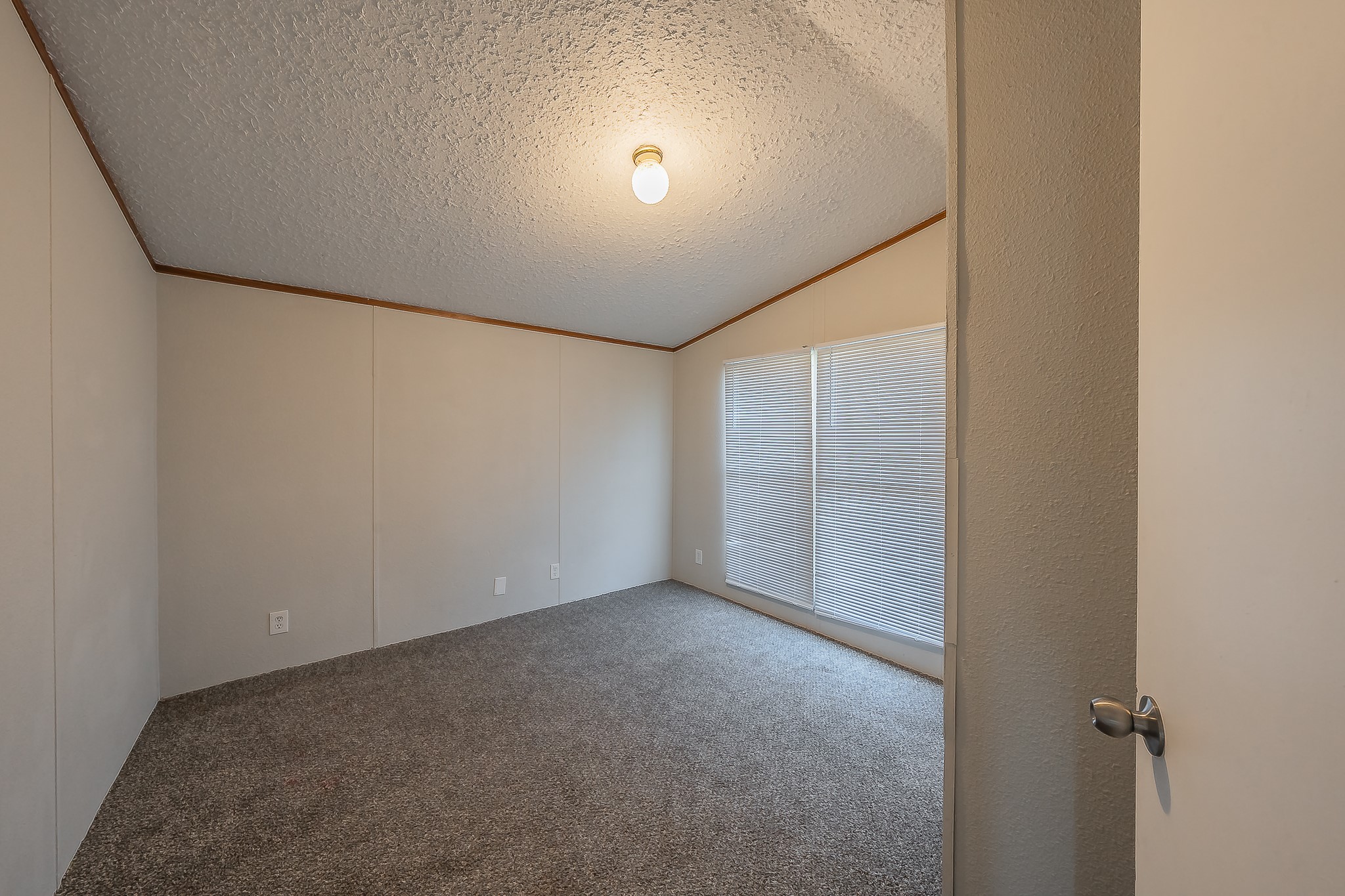 912 Skylark Drive Granbury TX 76049
