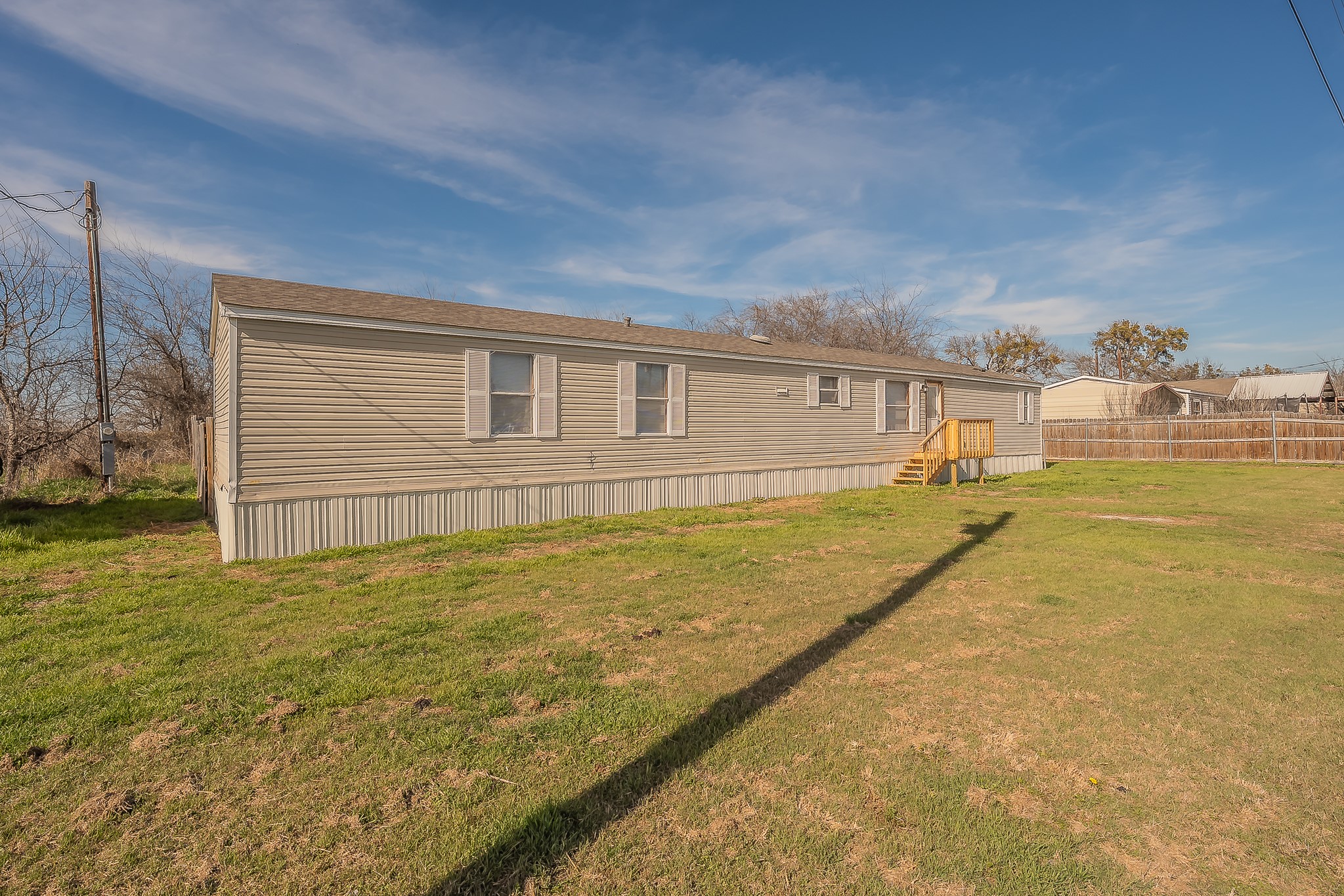 912 Skylark Drive Granbury TX 76049