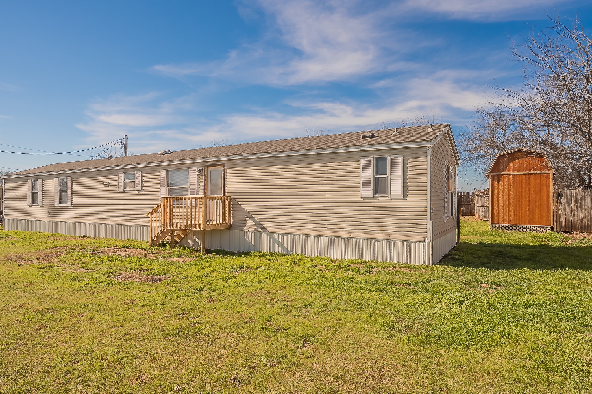 912 Skylark Drive Granbury TX 76049
