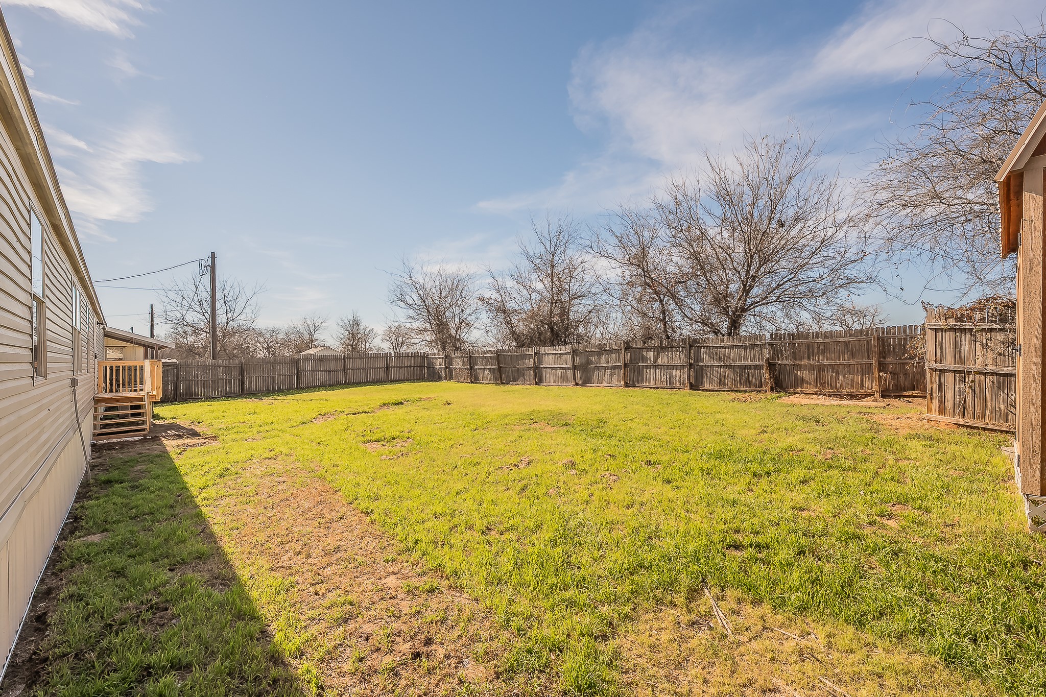 912 Skylark Drive Granbury TX 76049