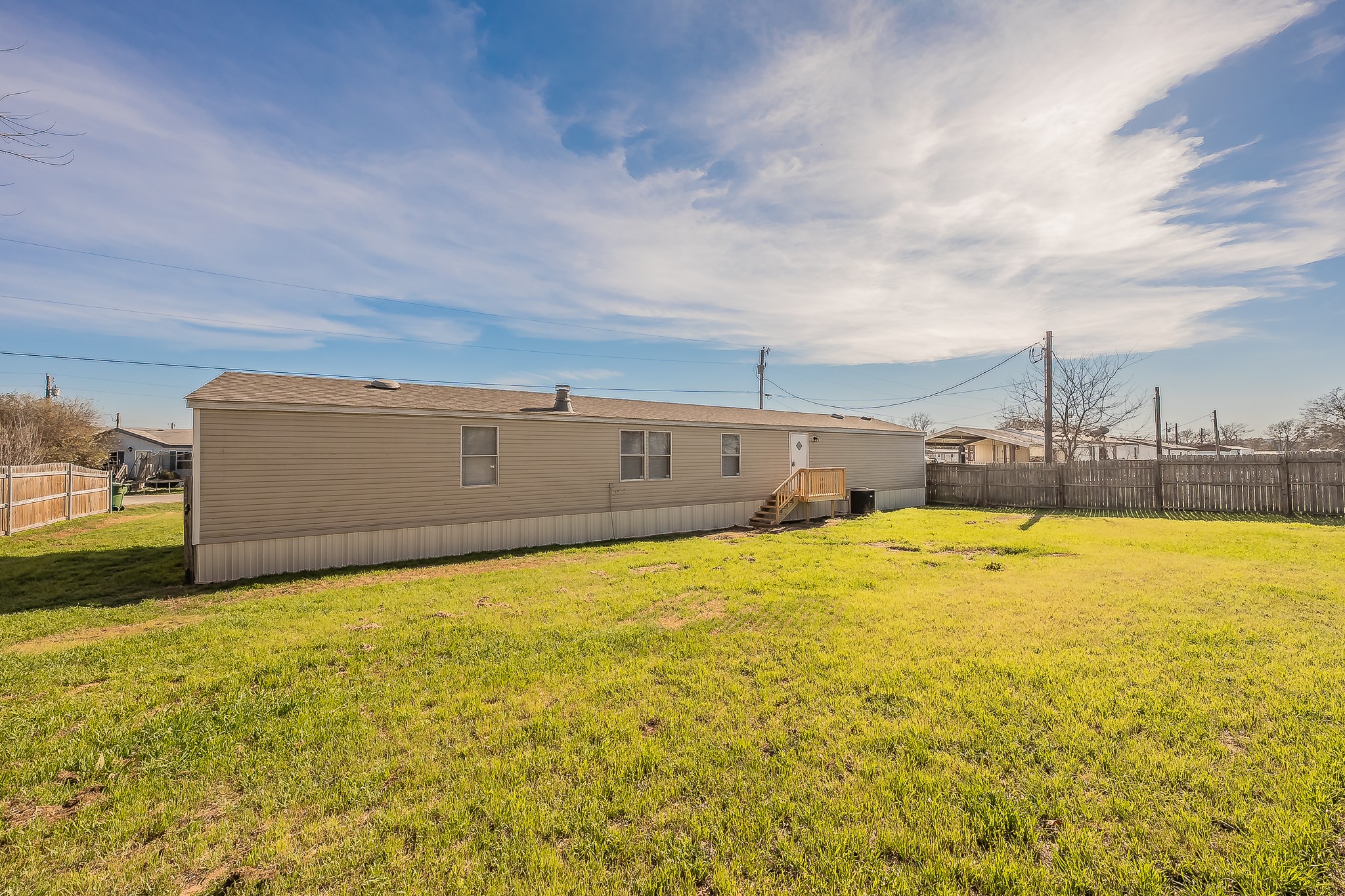 912 Skylark Drive Granbury TX 76049