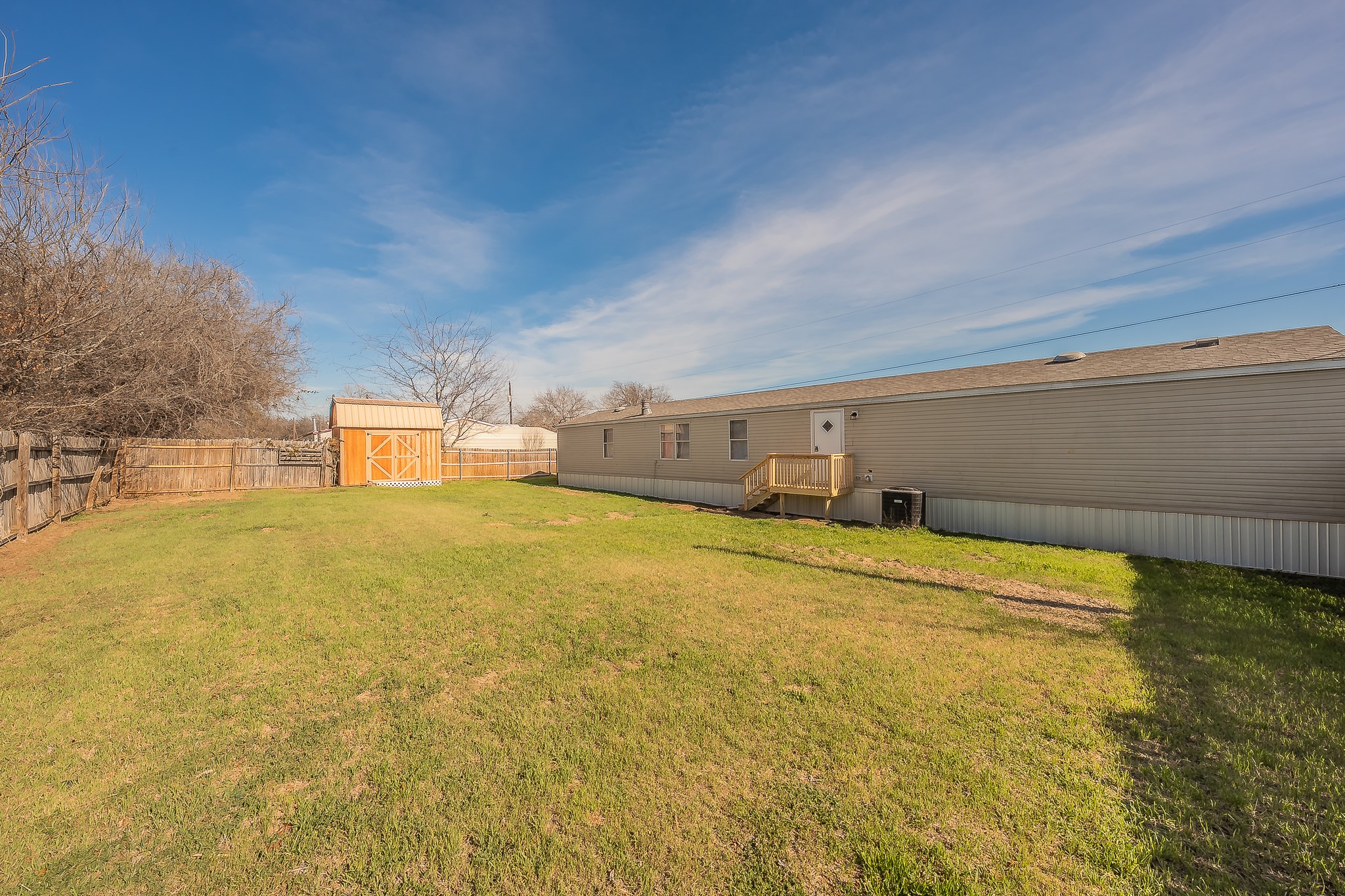 912 Skylark Drive Granbury TX 76049