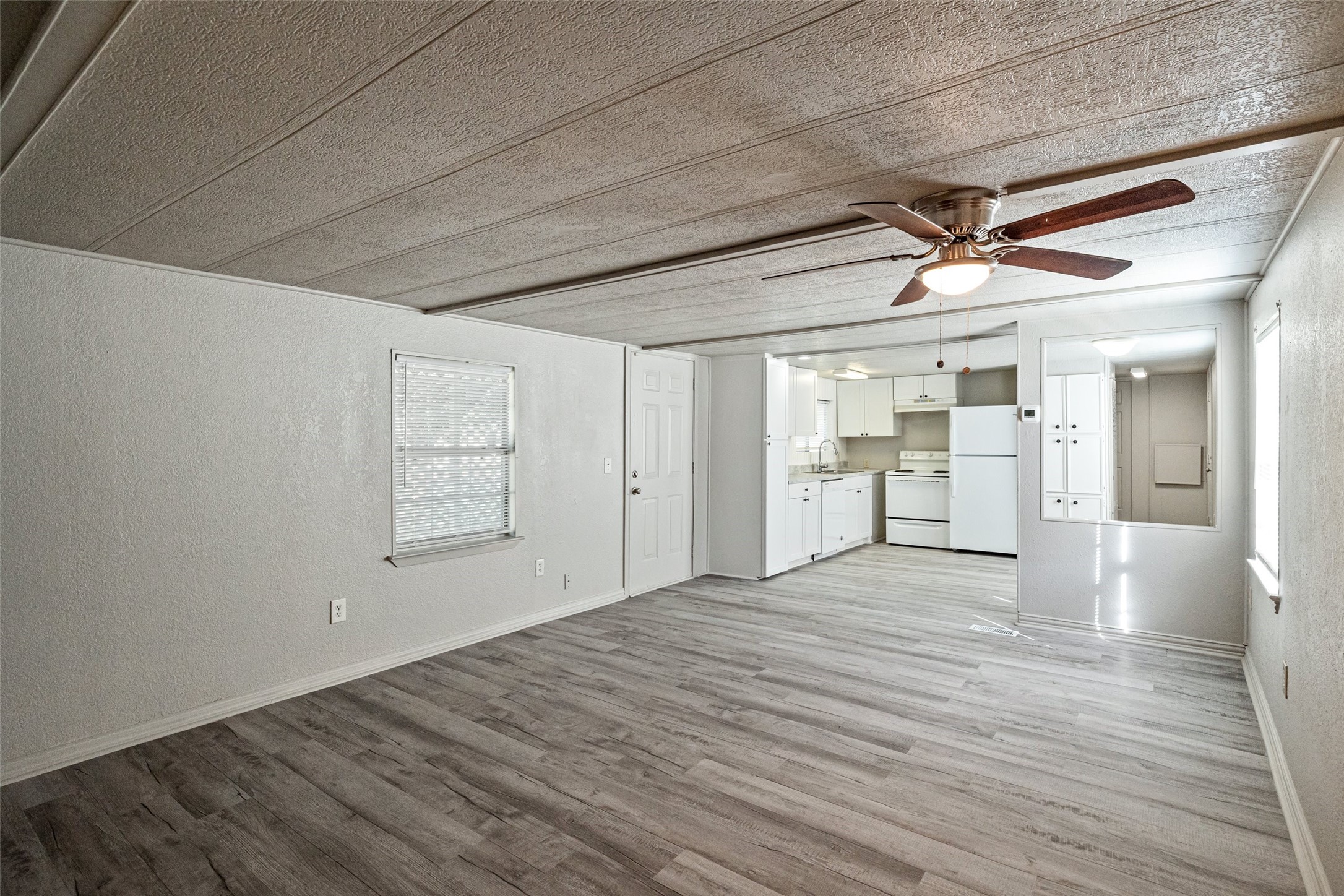 4001 Gloria Drive Granbury TX 76049