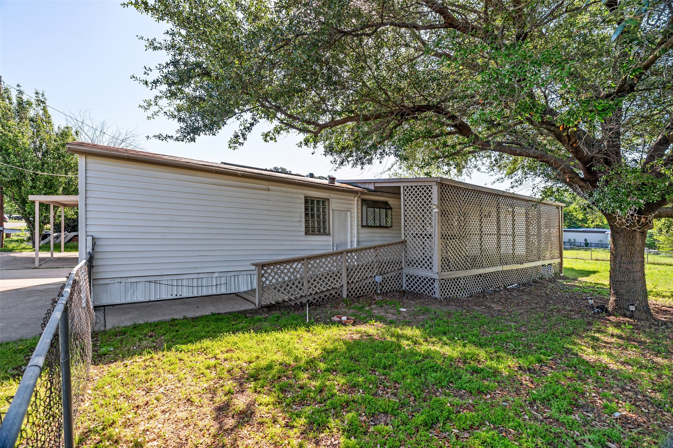 4001 Gloria Drive Granbury TX 76049
