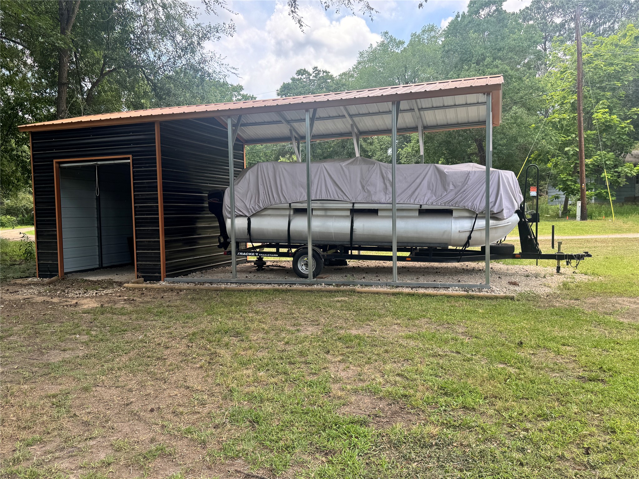 20414 Hillside Drive Chandler TX 75758