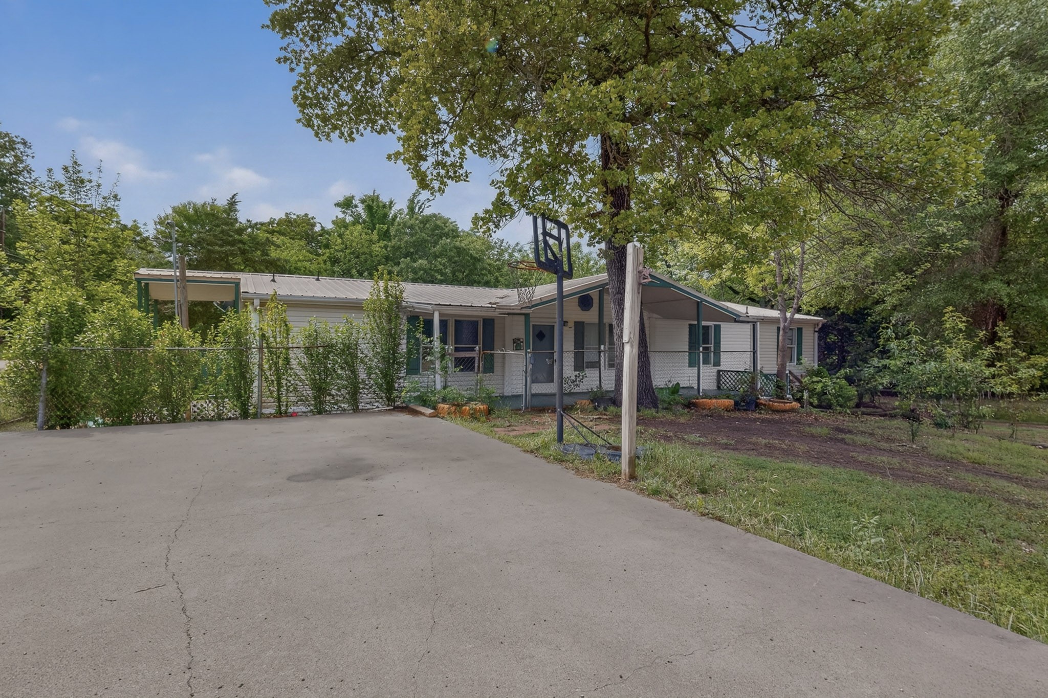 101 Garner Drive Mabank TX 75156