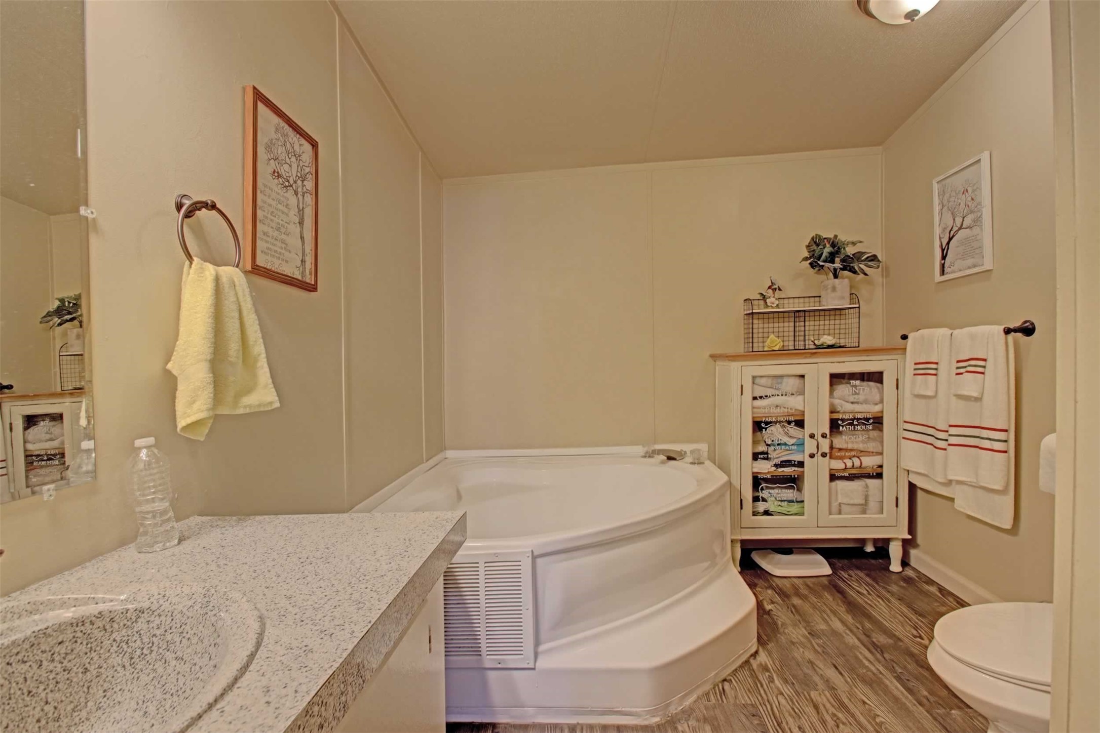 2004 Fall Creek Road Cleburne TX 76033
