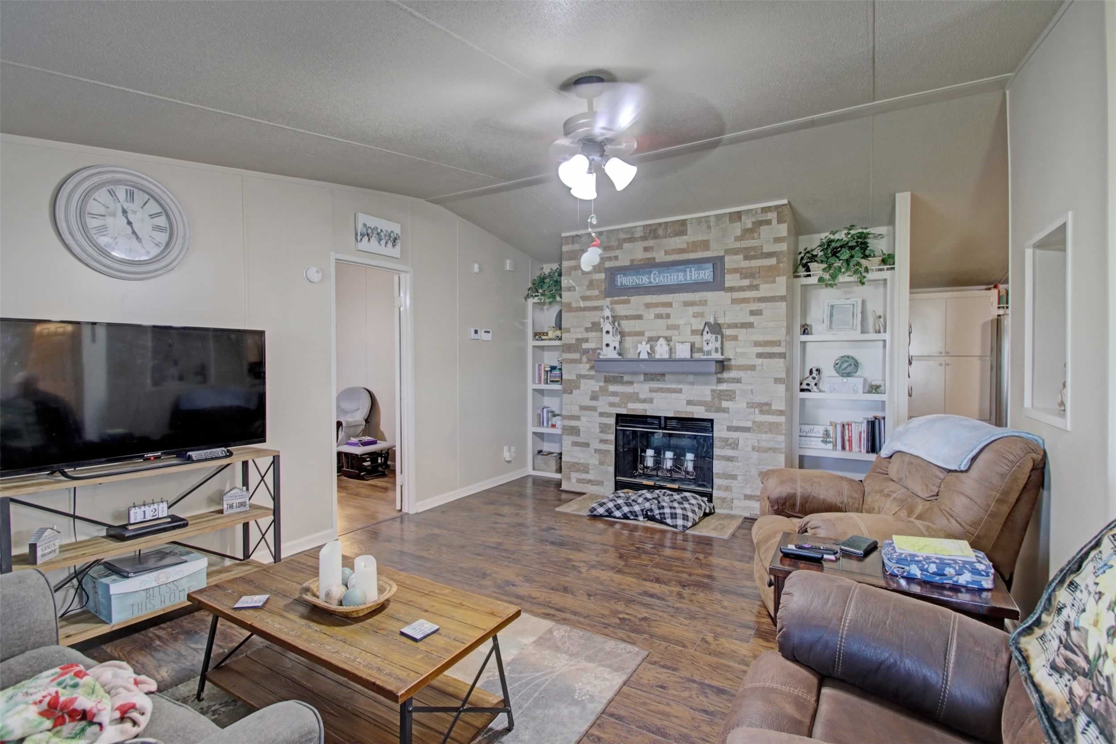 2004 Fall Creek Road Cleburne TX 76033