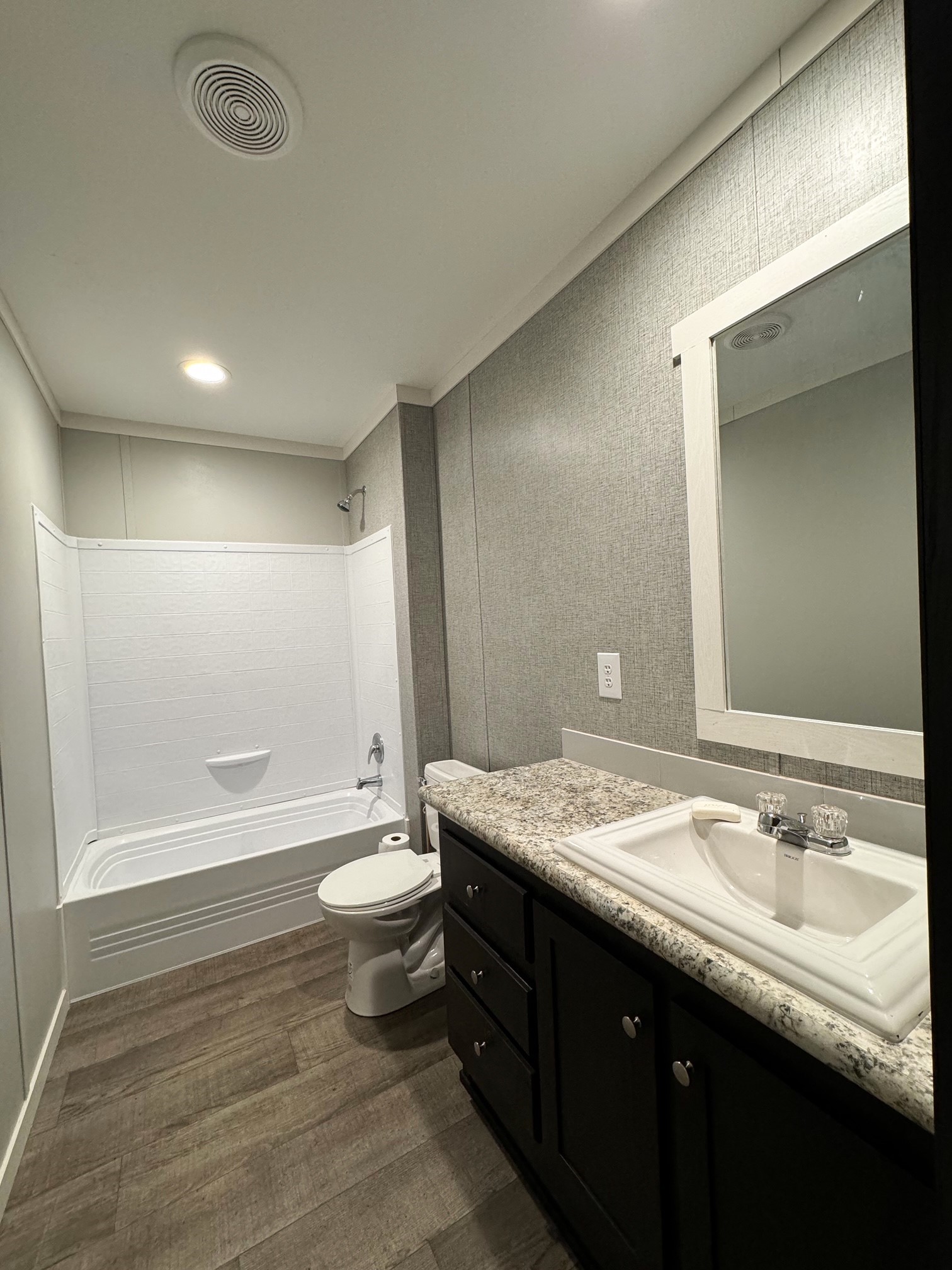 39 Cr 1206 Daingerfield TX 75638