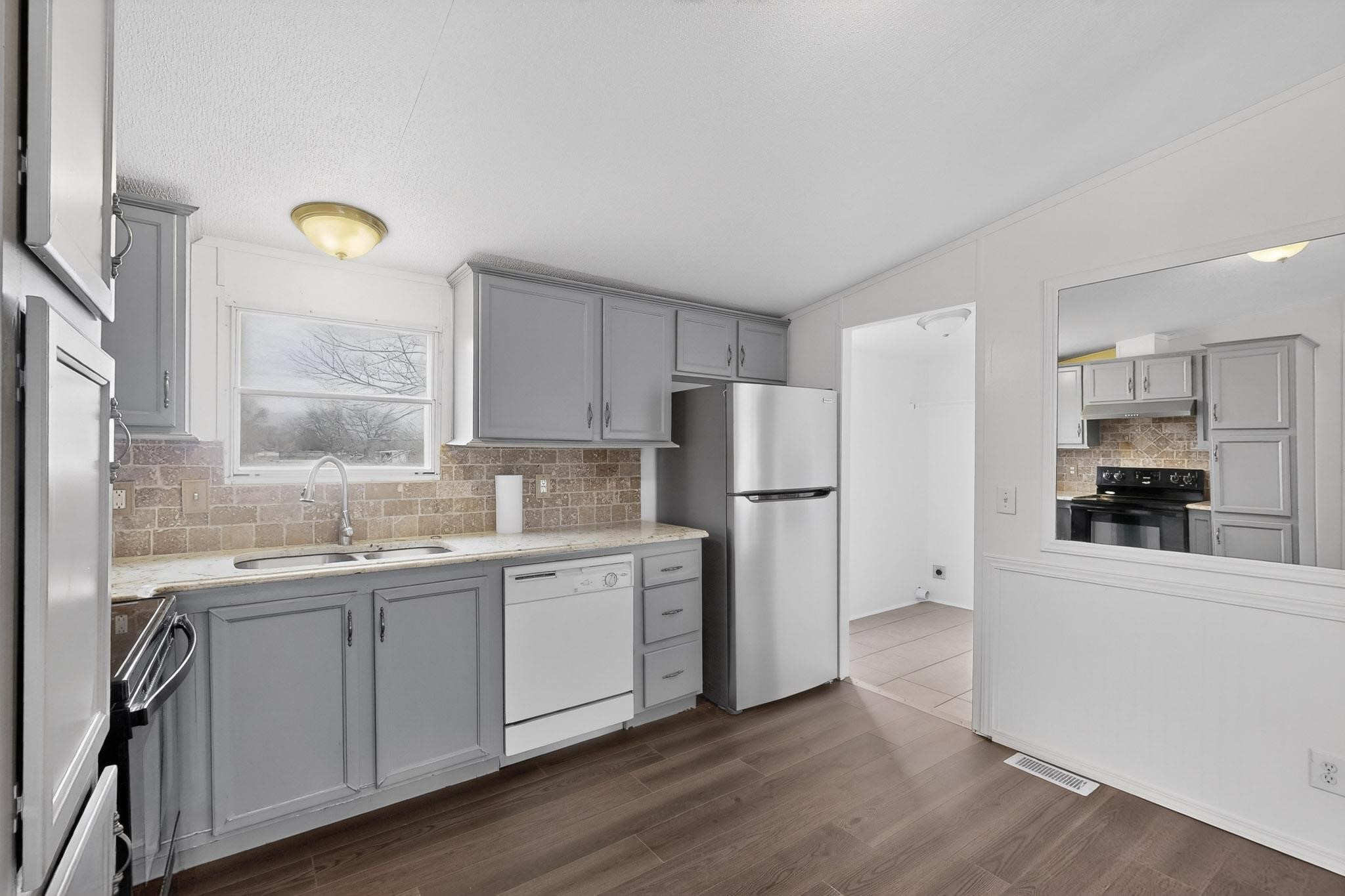 6553 Private Road 2270 Quinlan TX 75474
