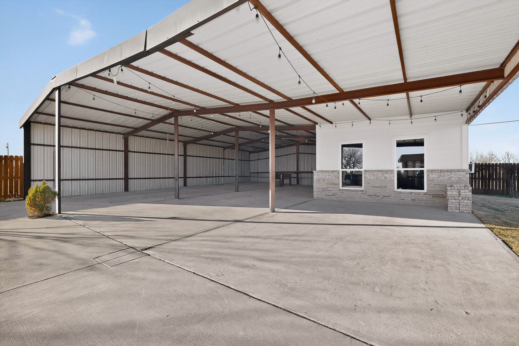 819 Hoss Road Sanger TX 76266