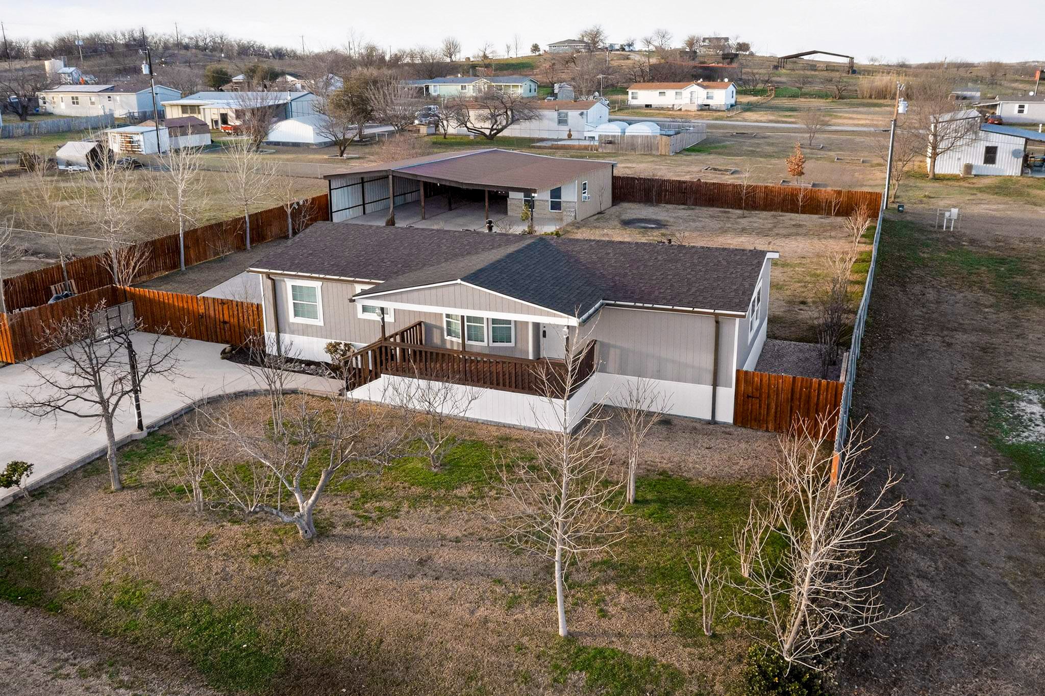 819 Hoss Road Sanger TX 76266