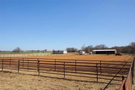 7160 County Road 398 Stephenville TX 76401