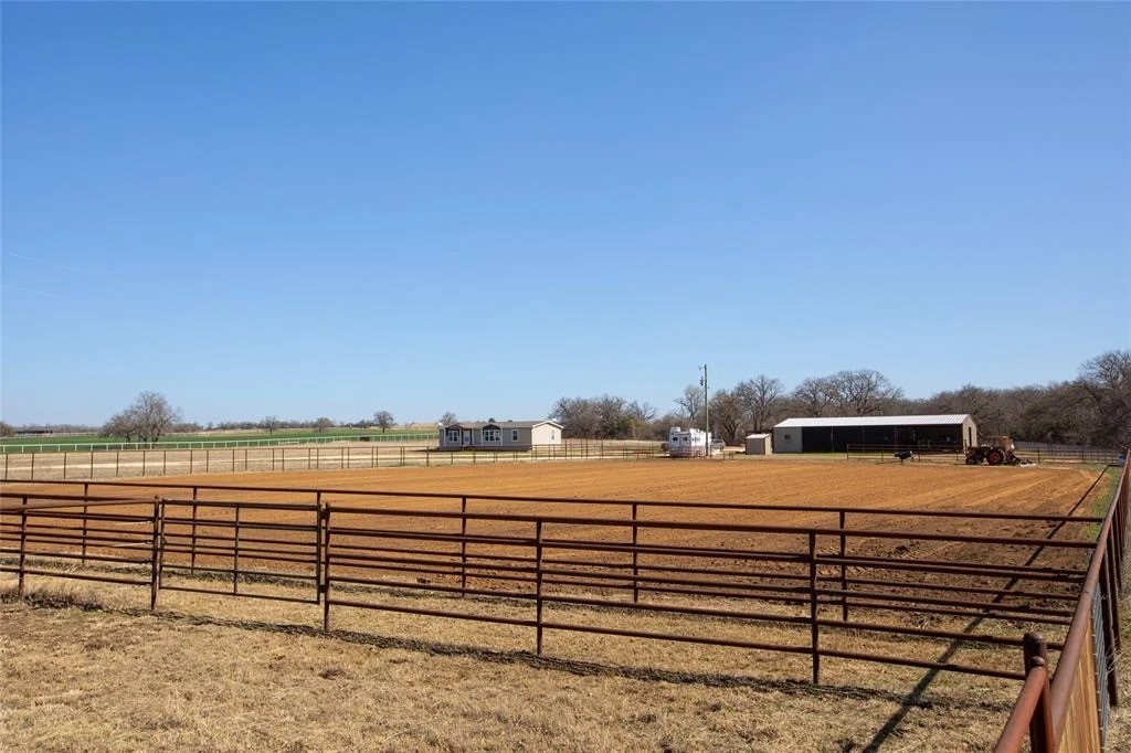 7160 County Road 398 Stephenville TX 76401